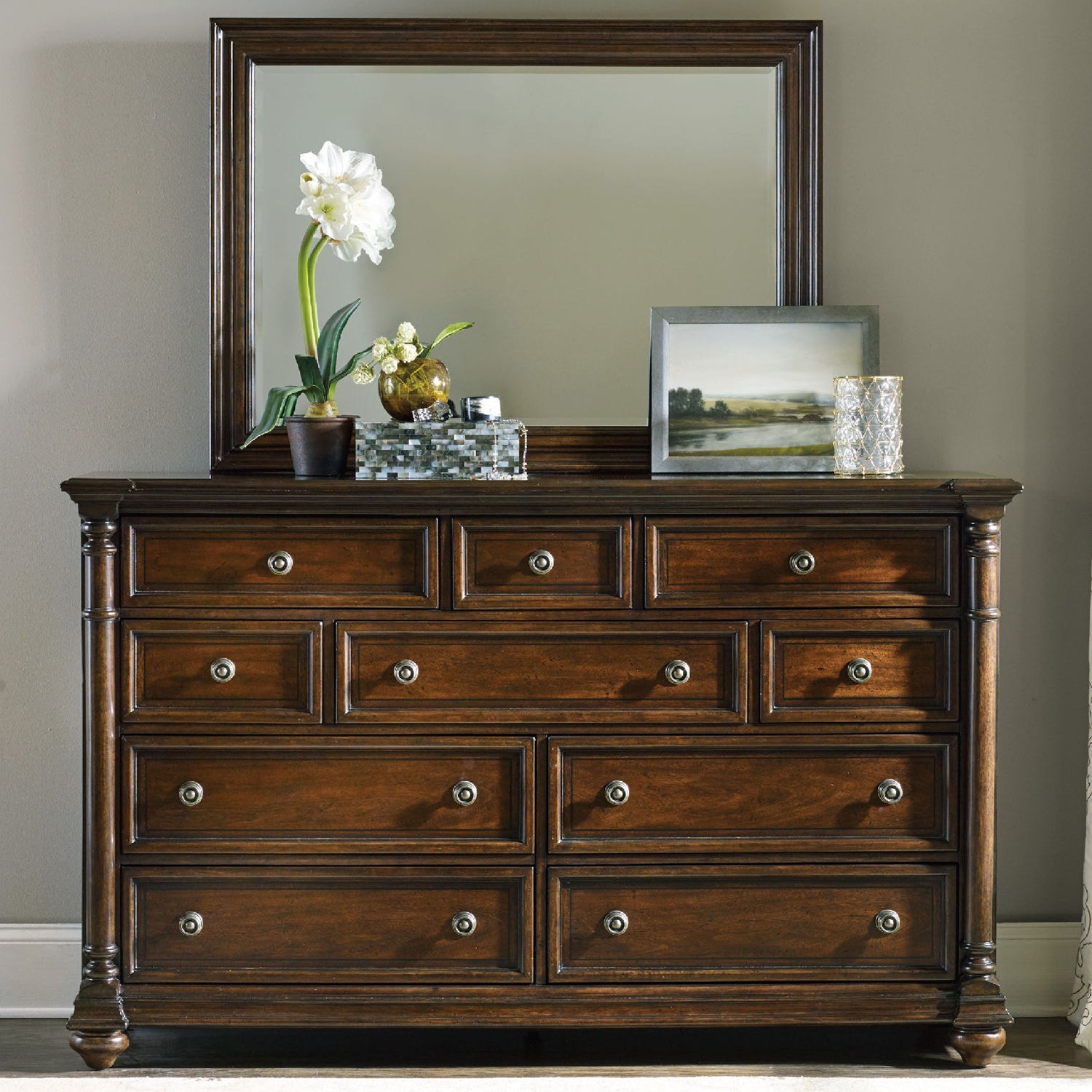Hooker Furniture Leesburg Dresser