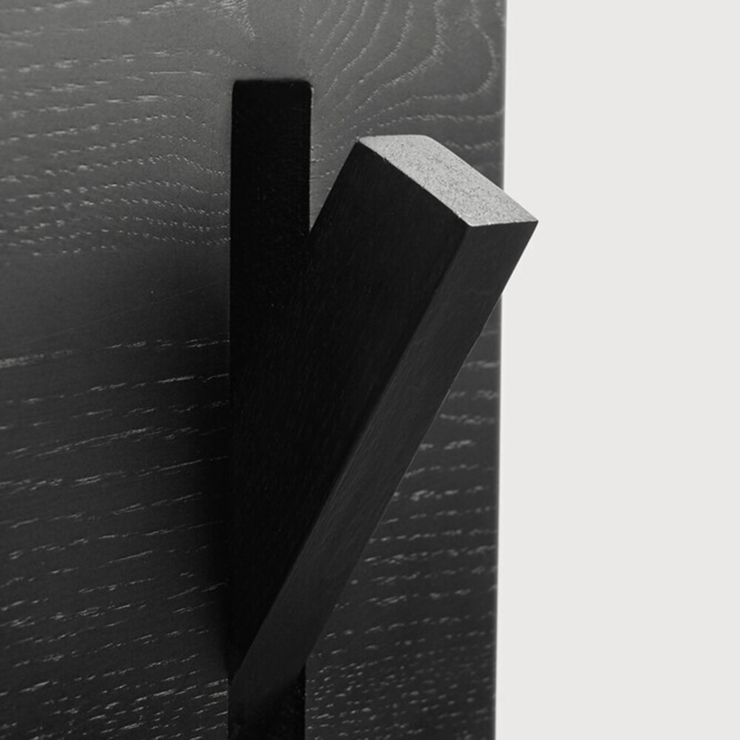 Ethnicraft Utilitile Oak Black Wall Hanger