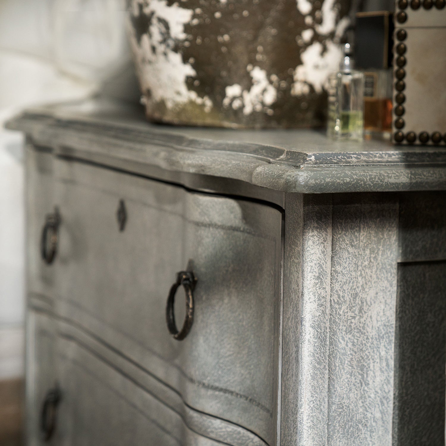 Hooker Furniture Boheme Verbena Bachelors Chest