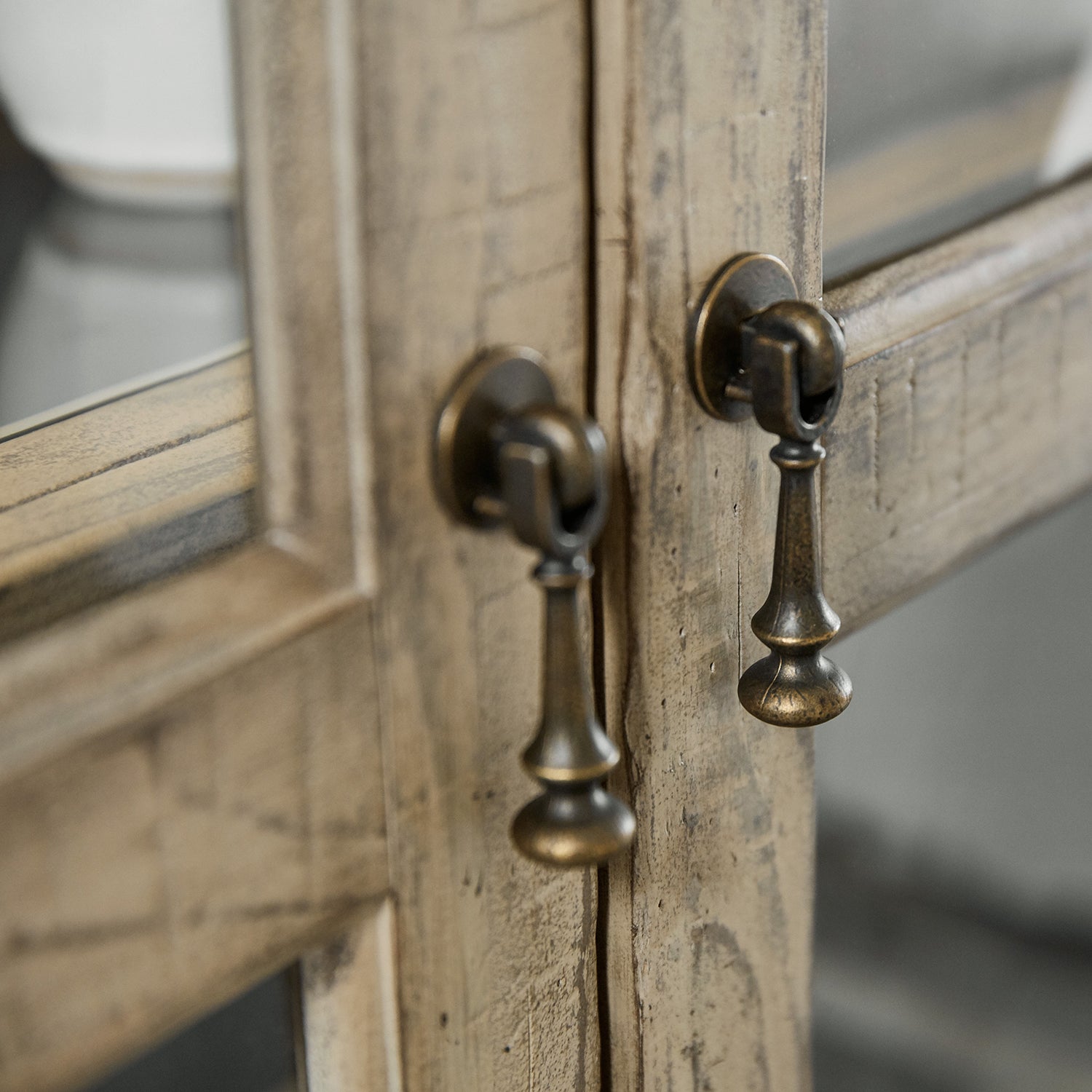 Hooker Furniture Ciao Bella Display Cabinet