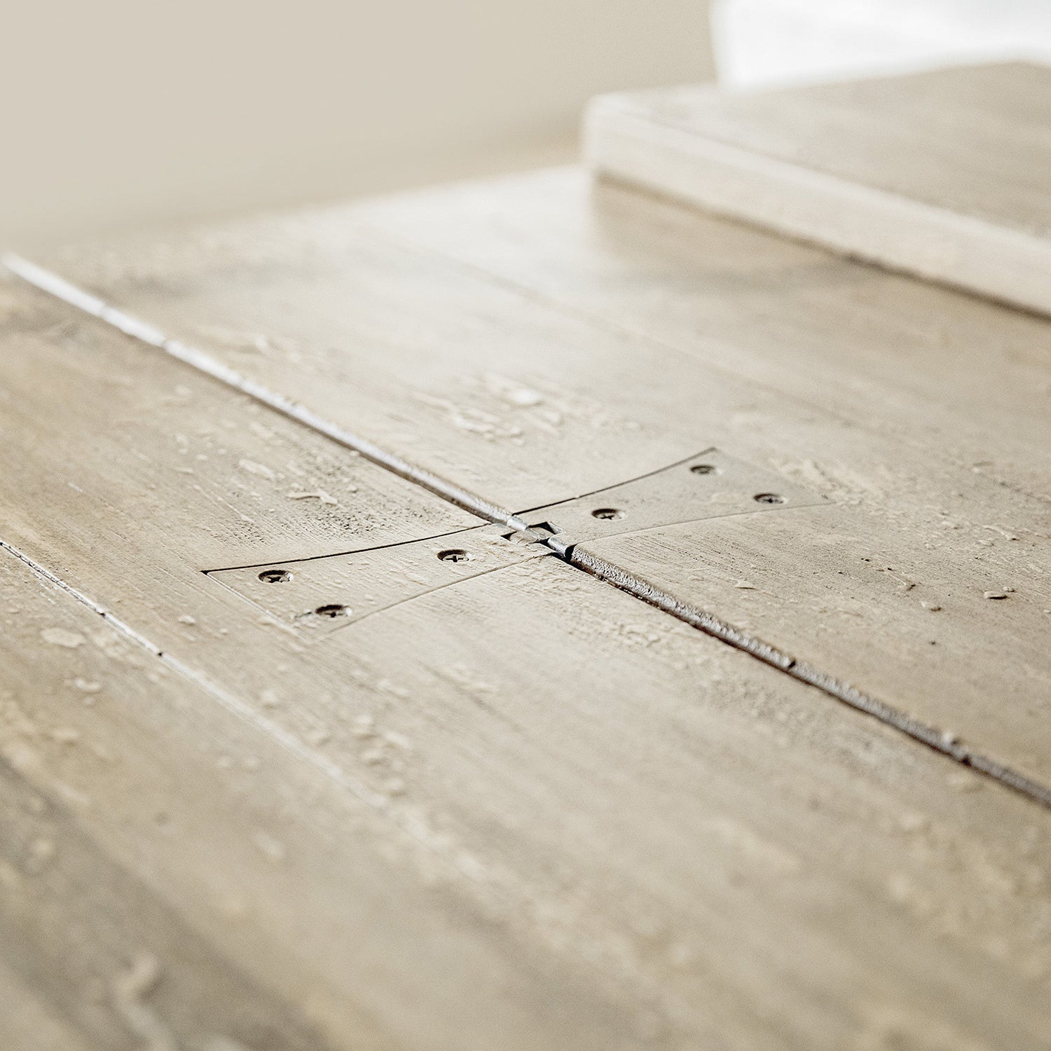 Hooker Furniture Ciao Bella Flip-Top Console