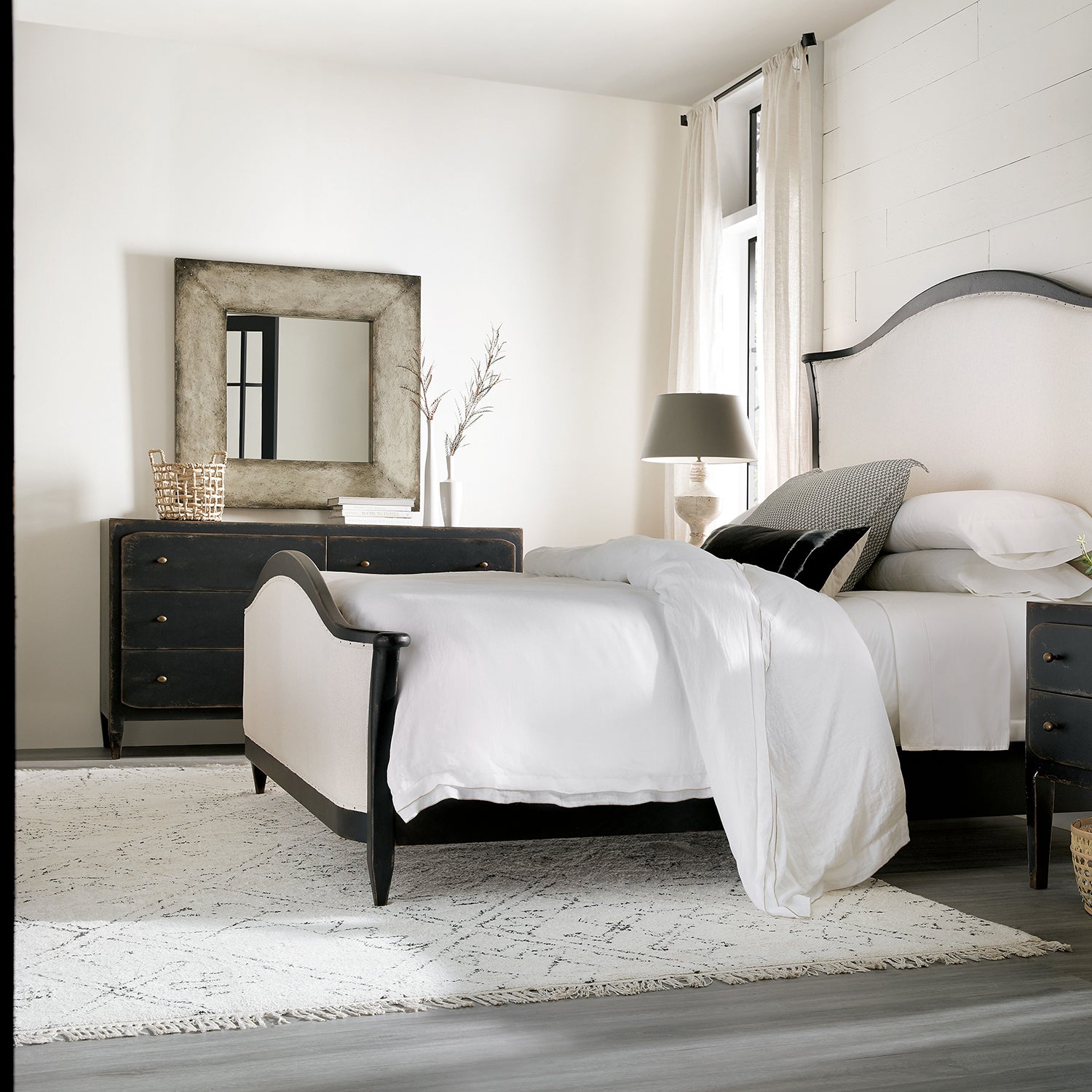 Hooker Furniture Ciao Bella Six-Drawer Dresser