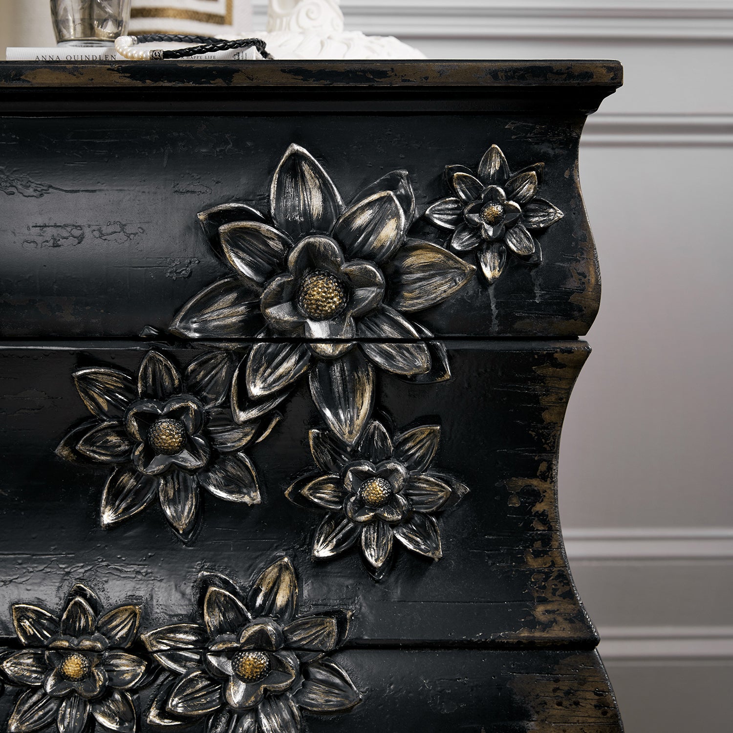 Hooker Furniture Sanctuary Charmant Bachelorette Chest