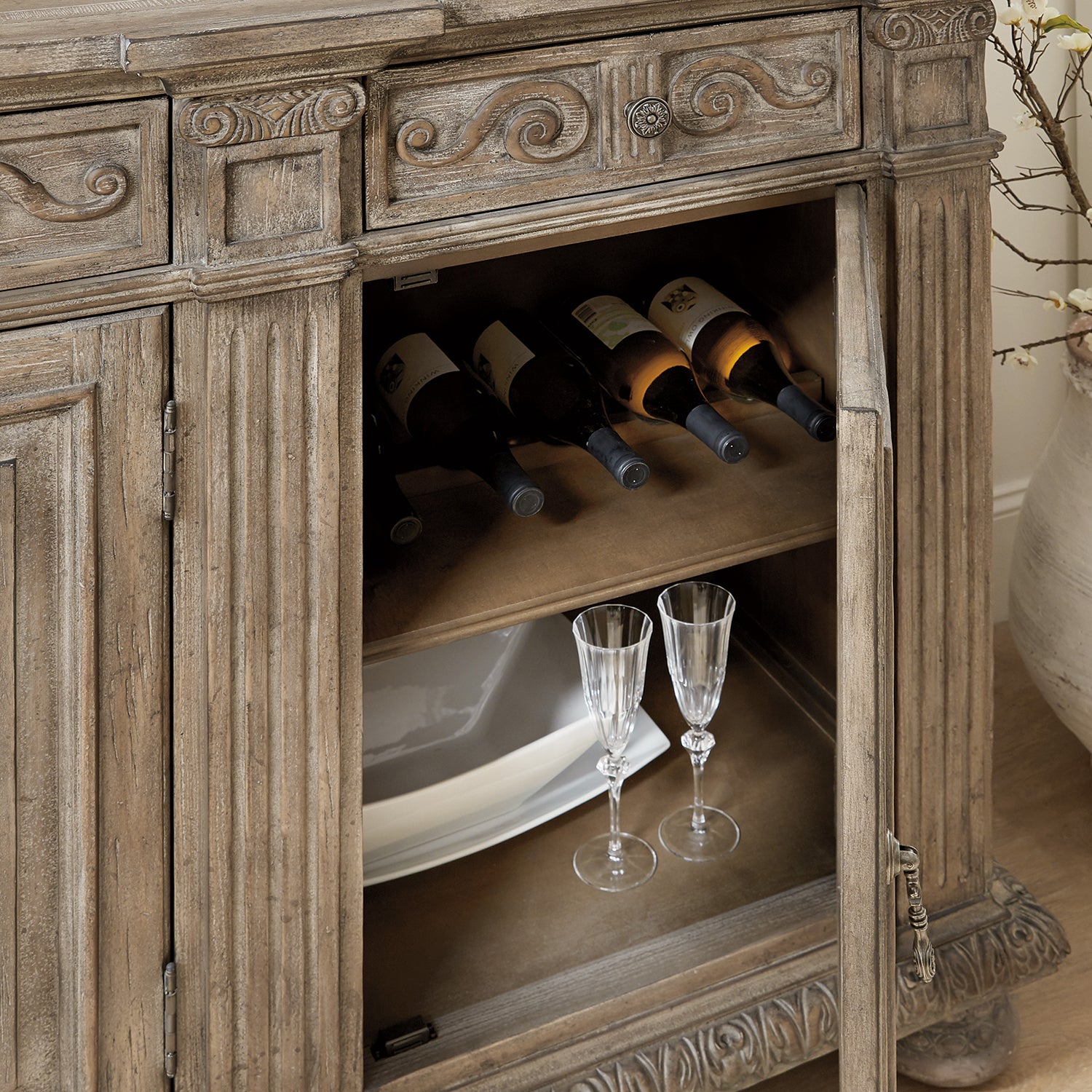 Hooker Furniture Castella 72in Credenza