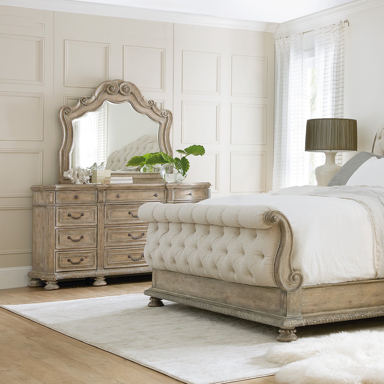 Hooker Furniture Castella Mirror