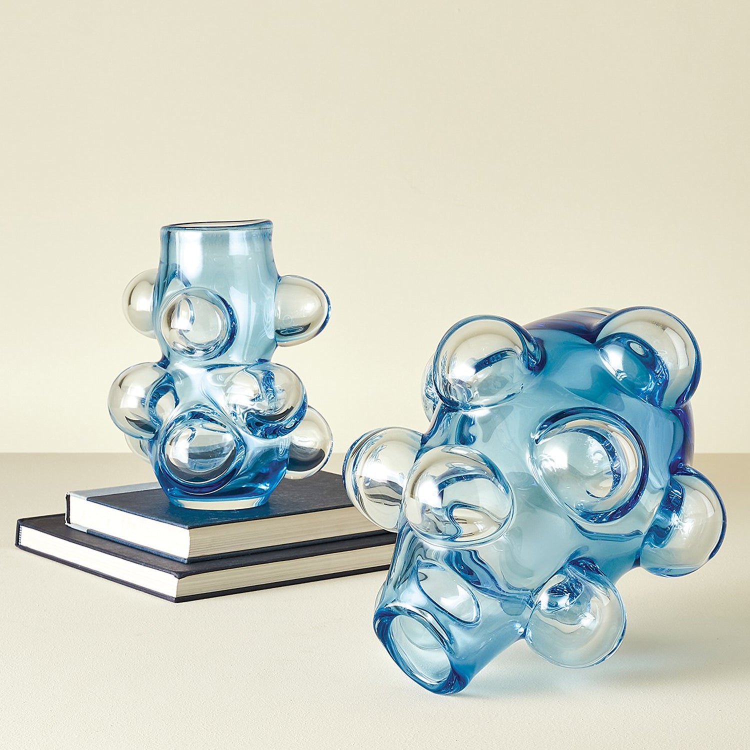 Global Views Bubbled Vase