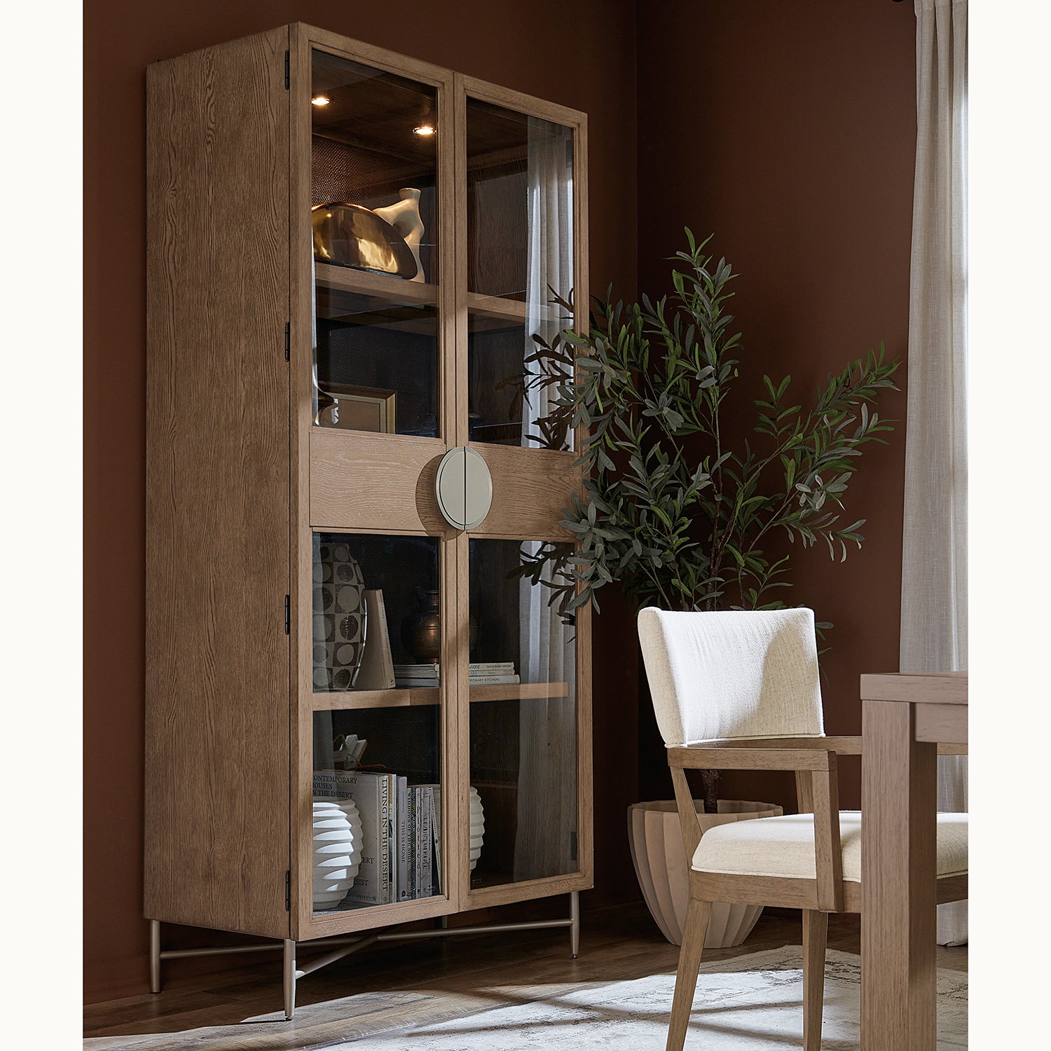 Hooker Furniture Sonnet Display Cabinet