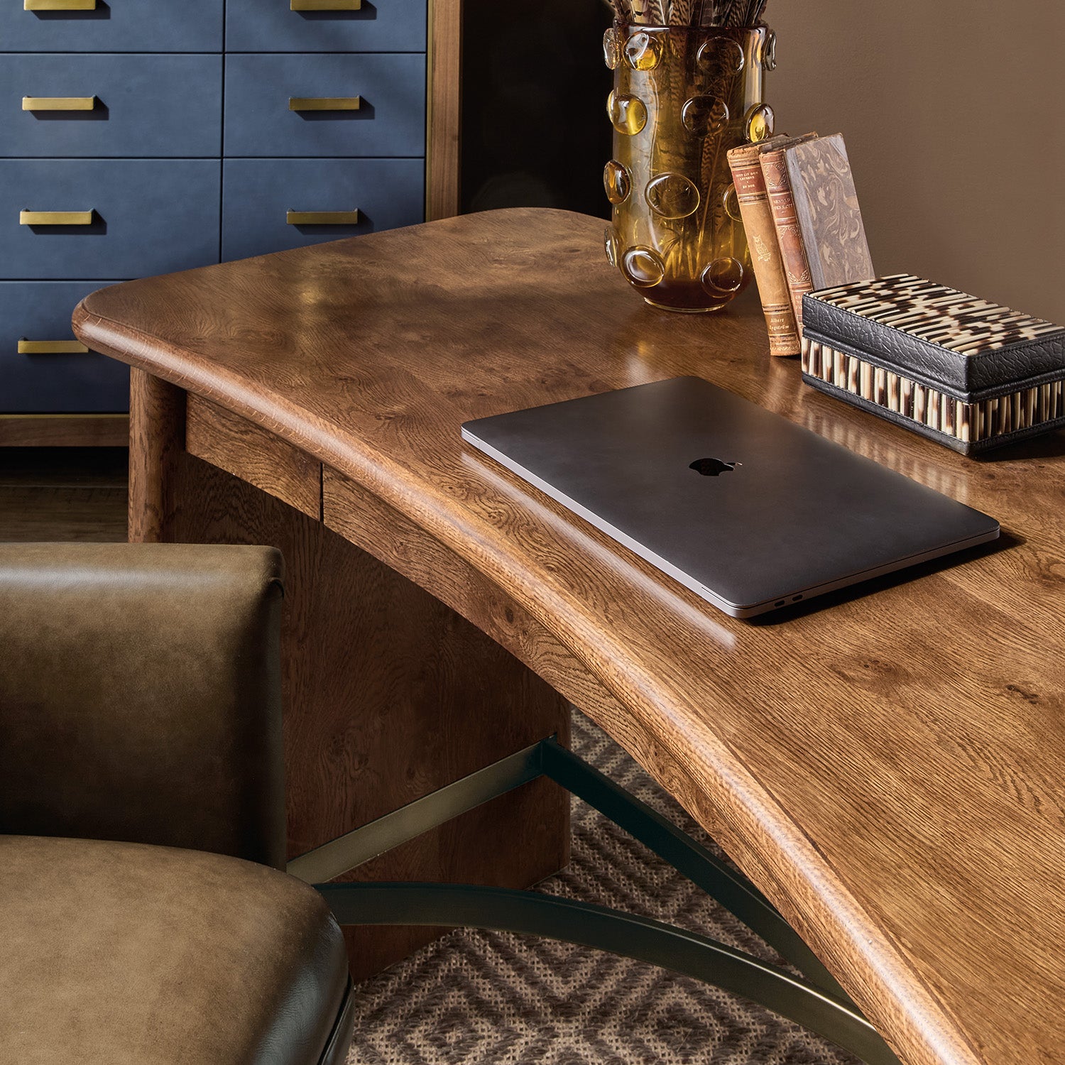 Hooker Furniture Melange Romano Writing Desk