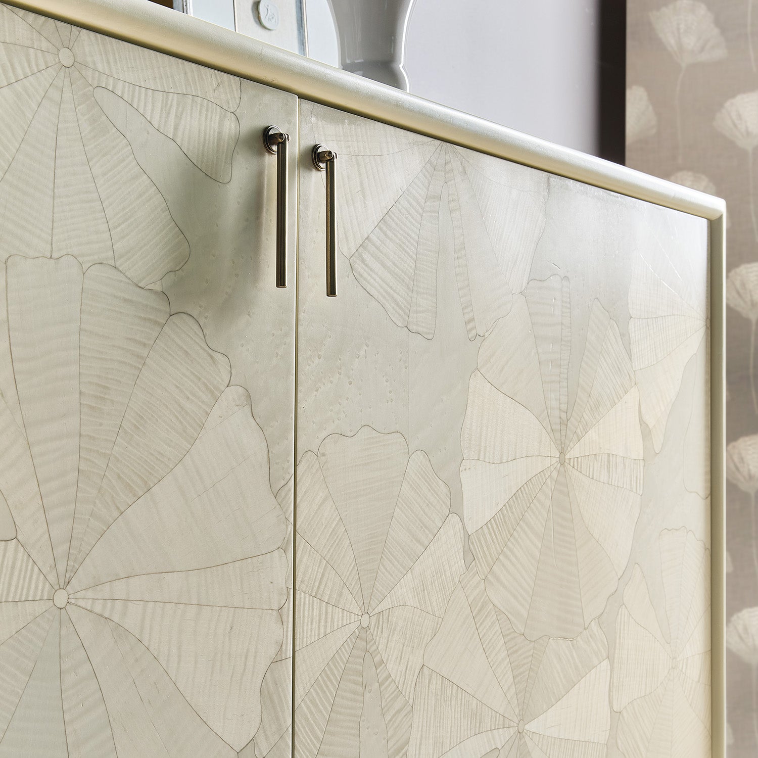 Hooker Furniture Melange White Lotus Hall Chest