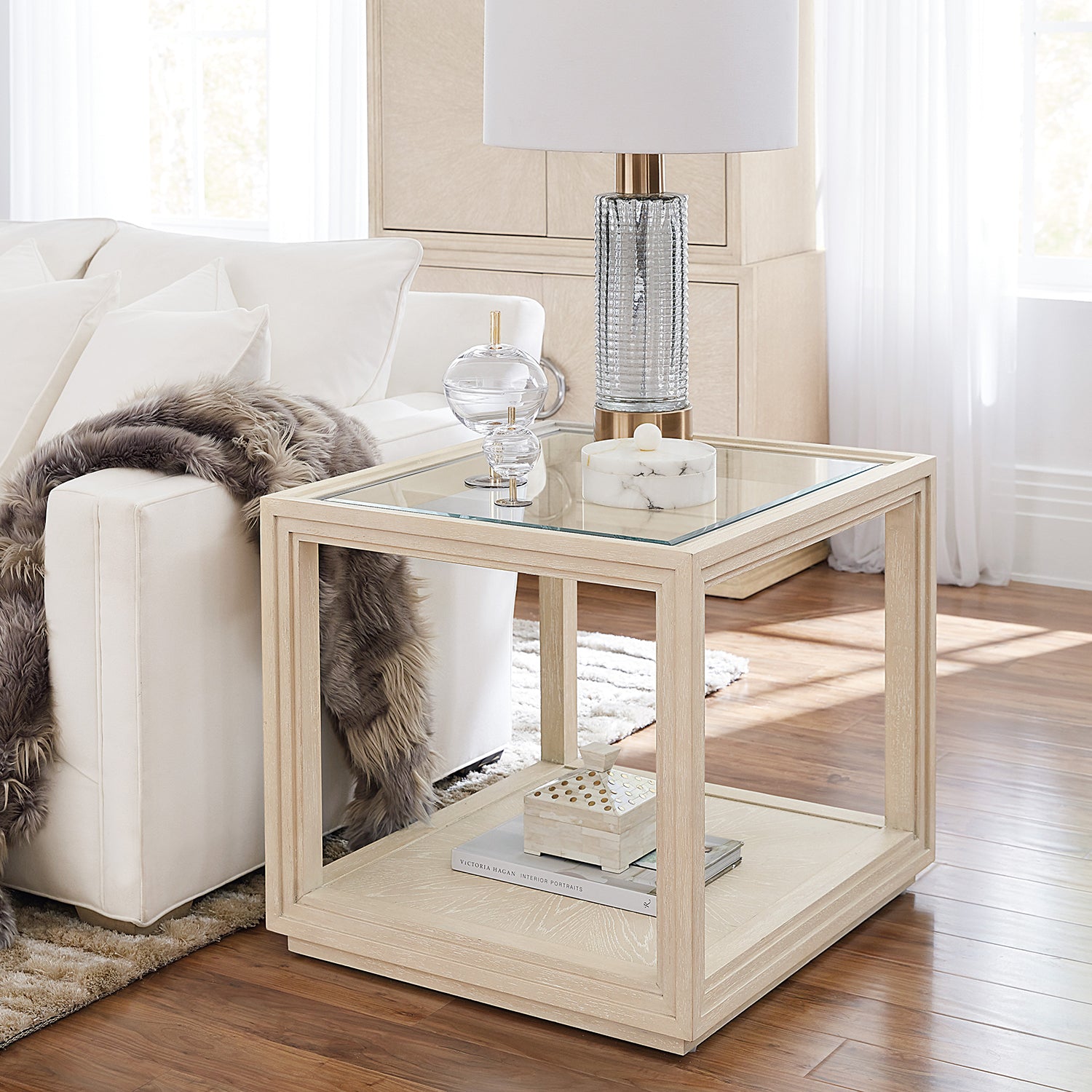 Hooker Furniture Nouveau Chic End Table