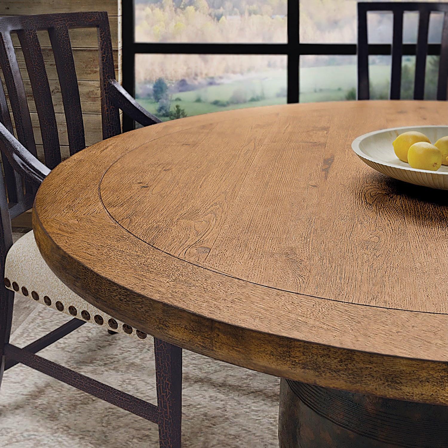 Hooker Furniture Big Sky Round Dining Table