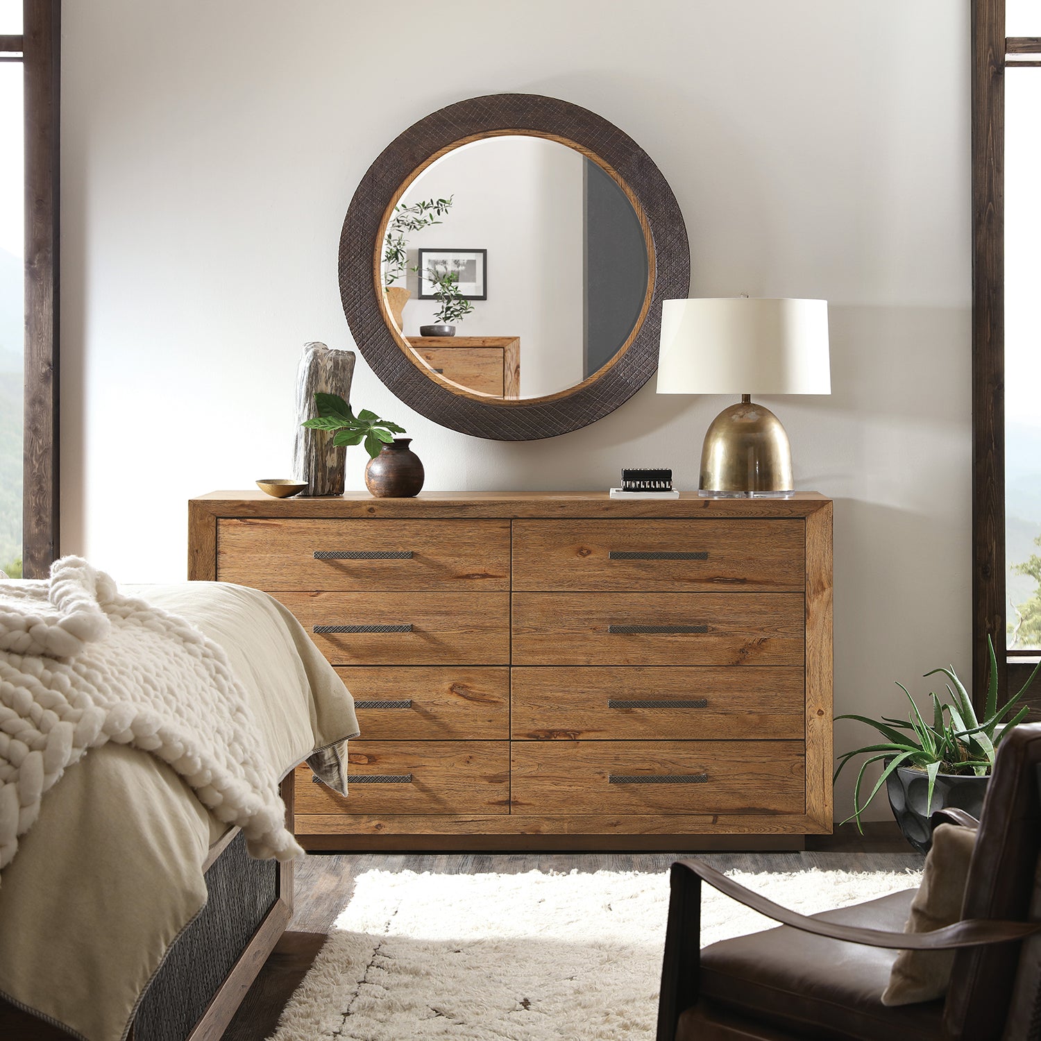 Hooker Furniture Big Sky Eight Drawer Dresser