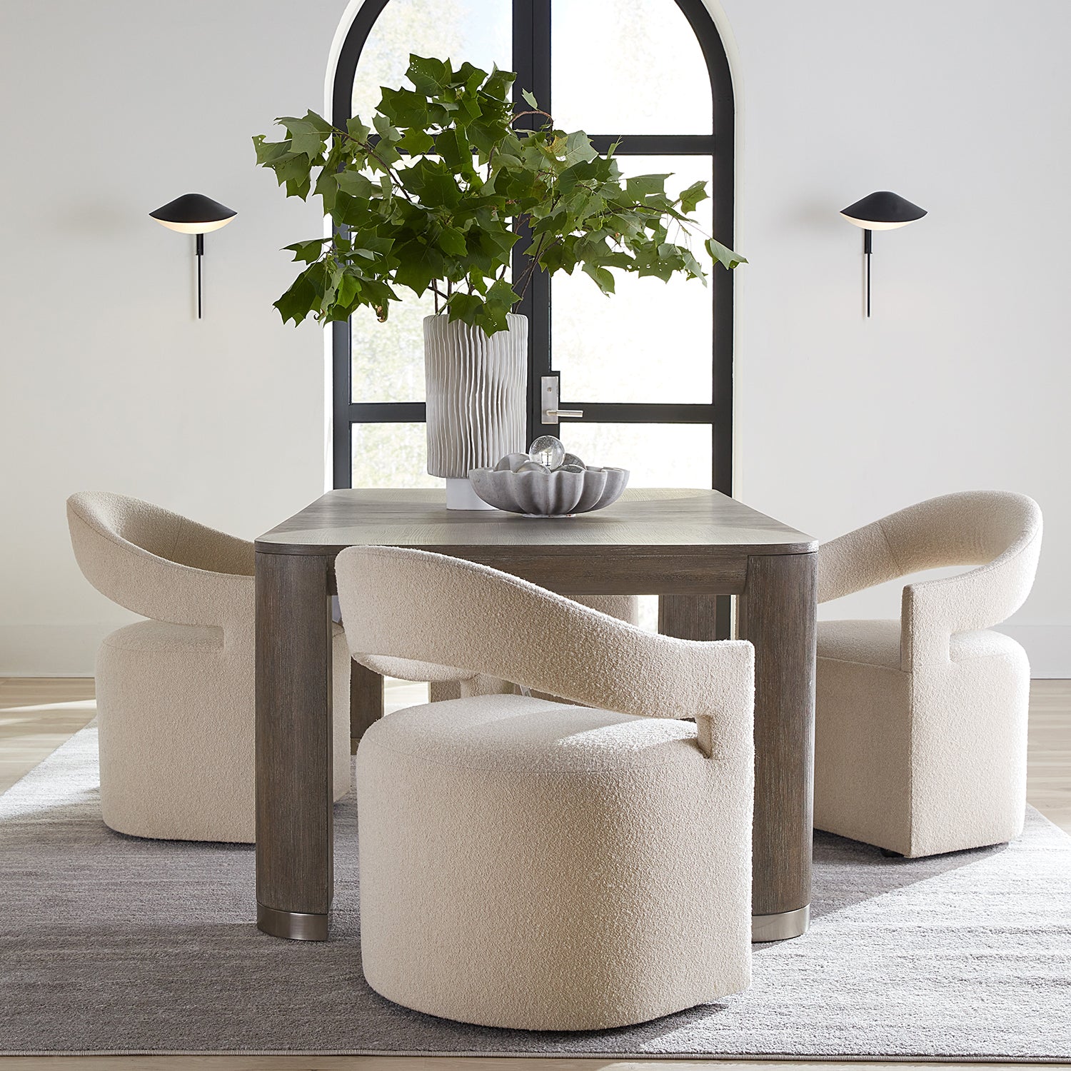 Hooker Furniture Modern Mood Leg Dining Table