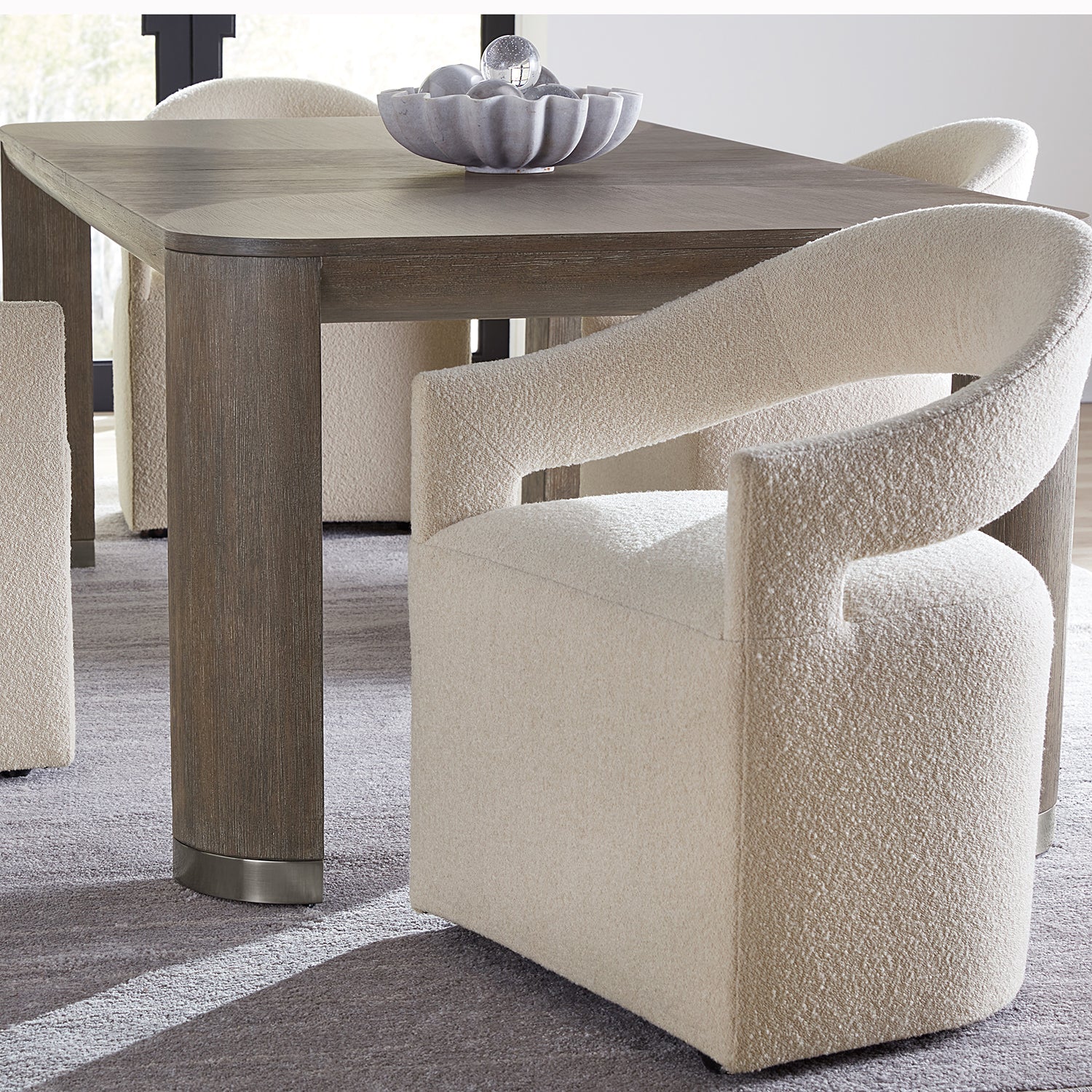 Hooker Furniture Modern Mood Leg Dining Table