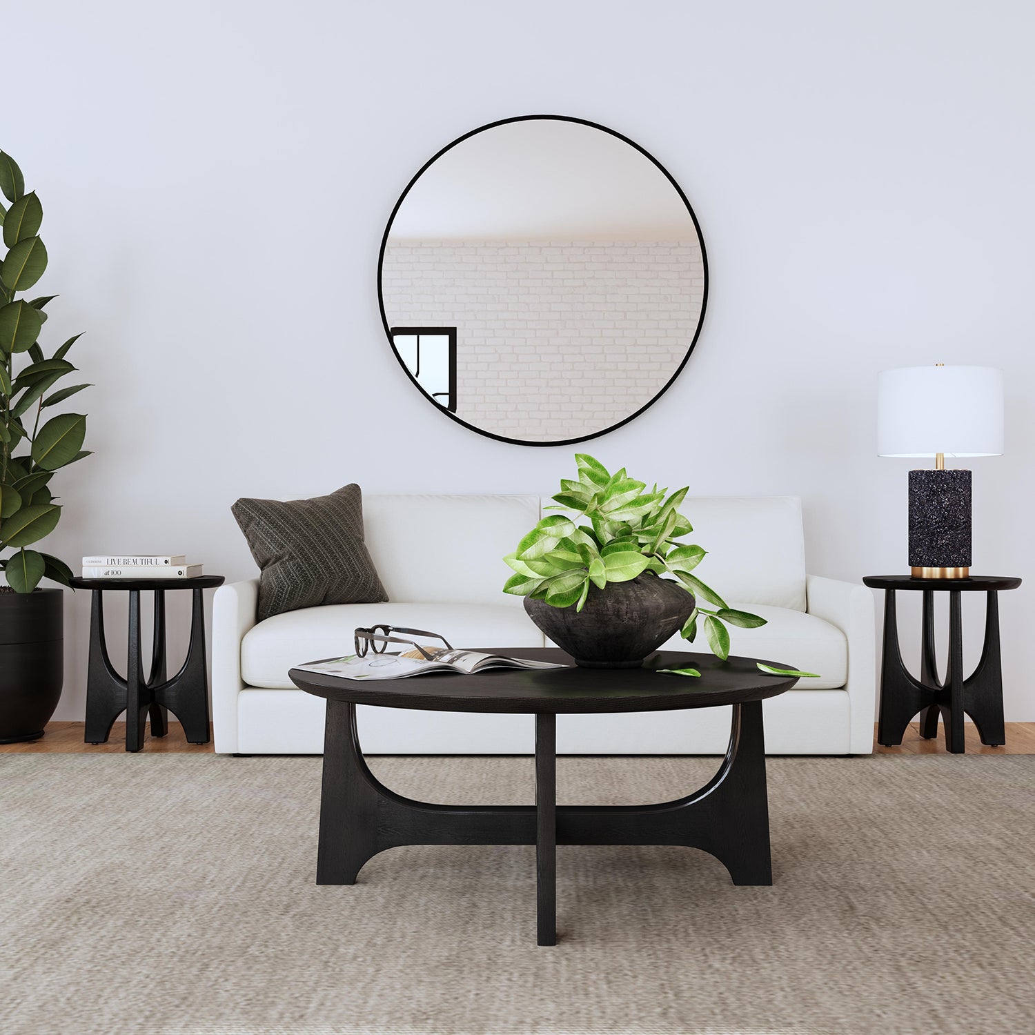 Bassett Mirror Dunnigan Round Cocktail Table