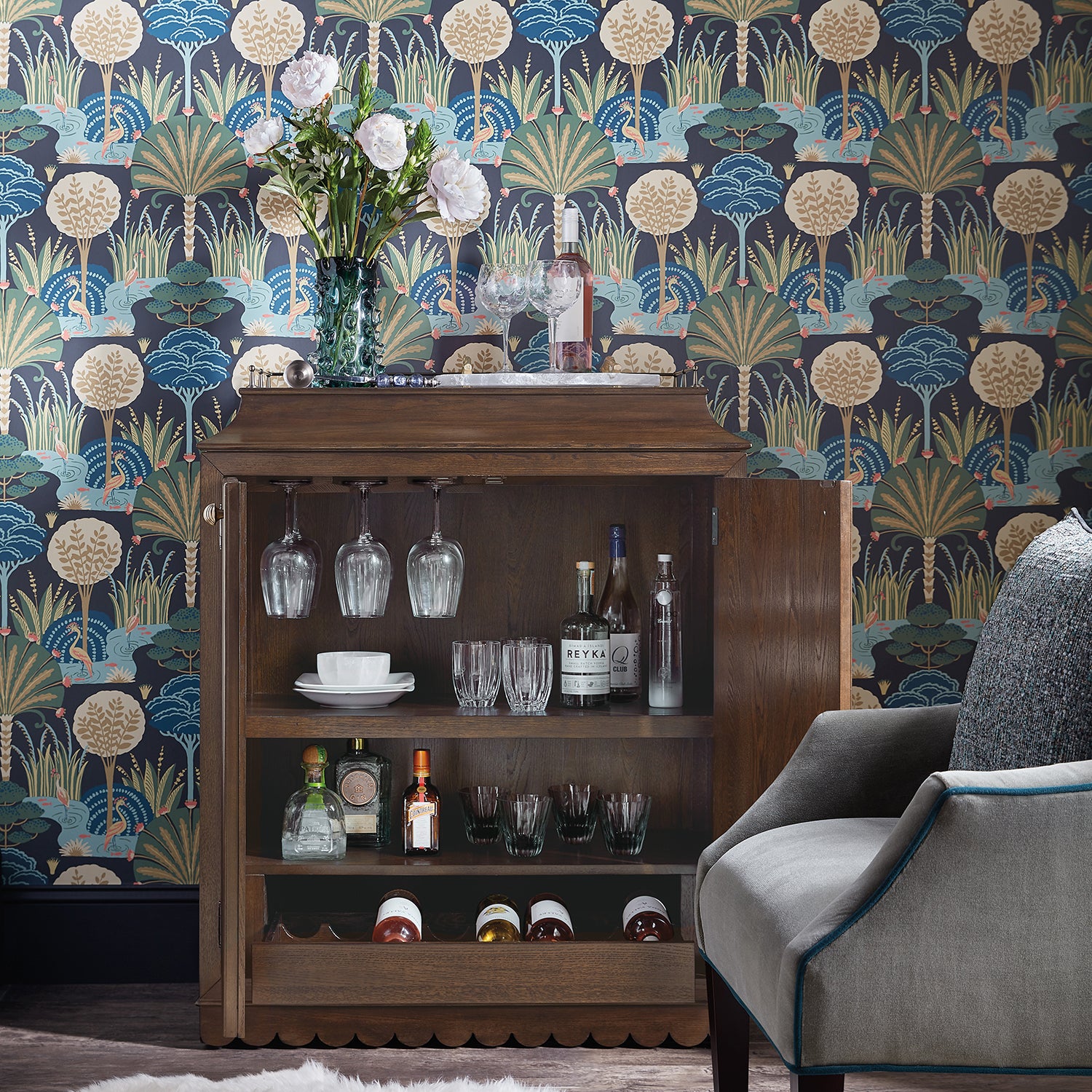 Hooker Furniture Commerce and Market Dukes Bar Cabinet