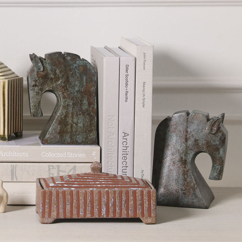 Equina Bookend Set
