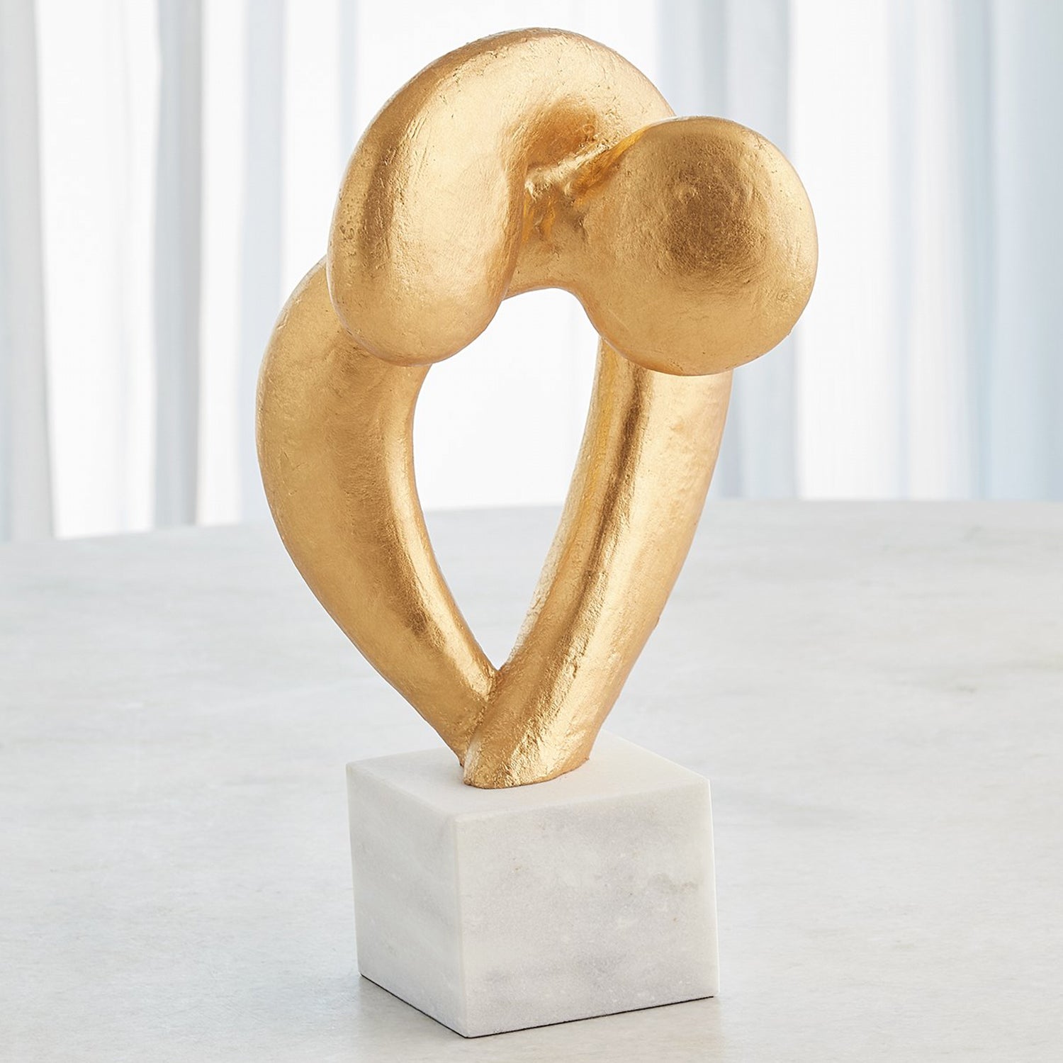 Global Views Align Sculpture