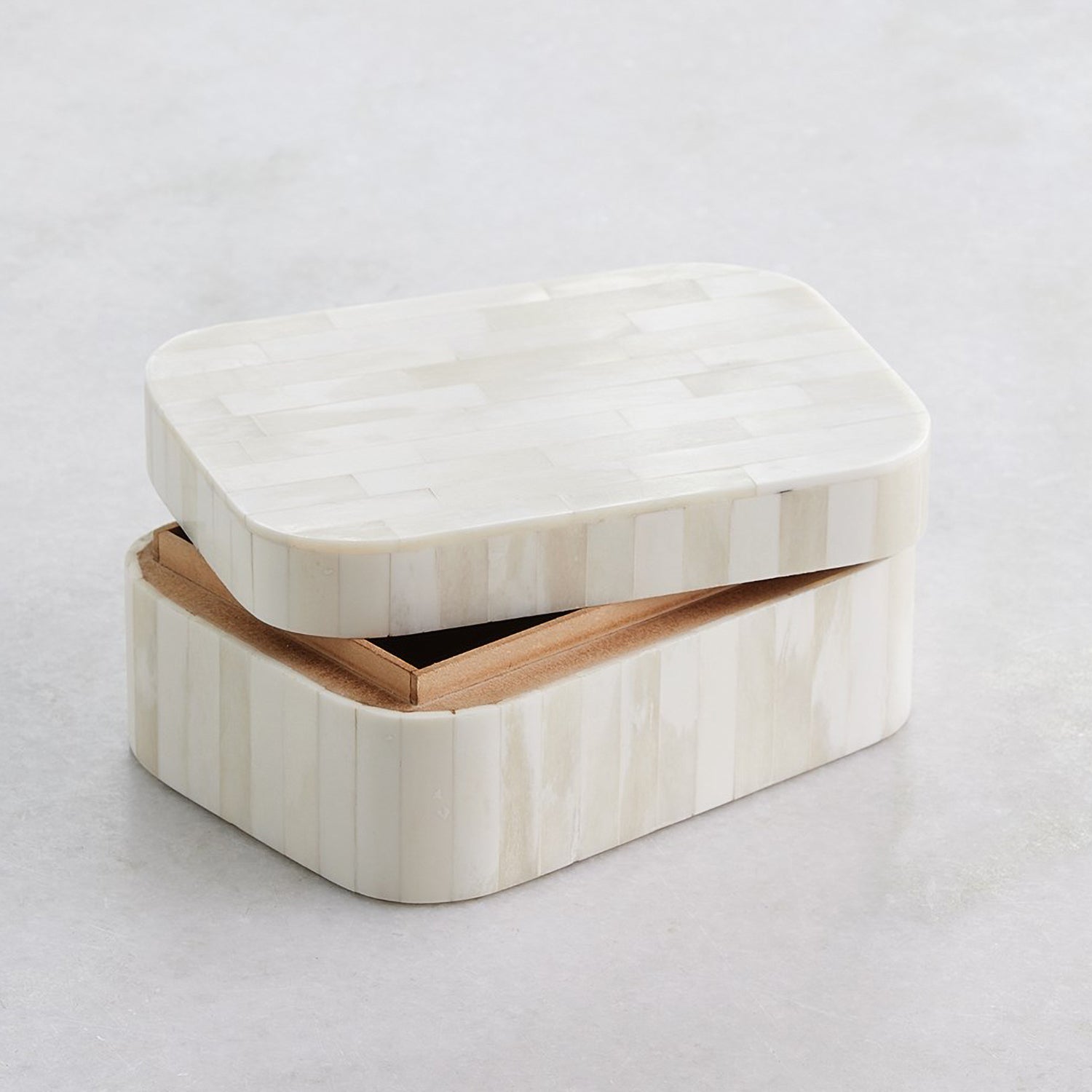 Global Views Super Ellipse Box