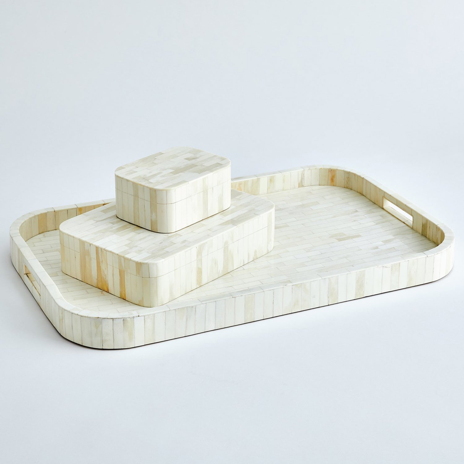 Global Views Super Ellipse Tray