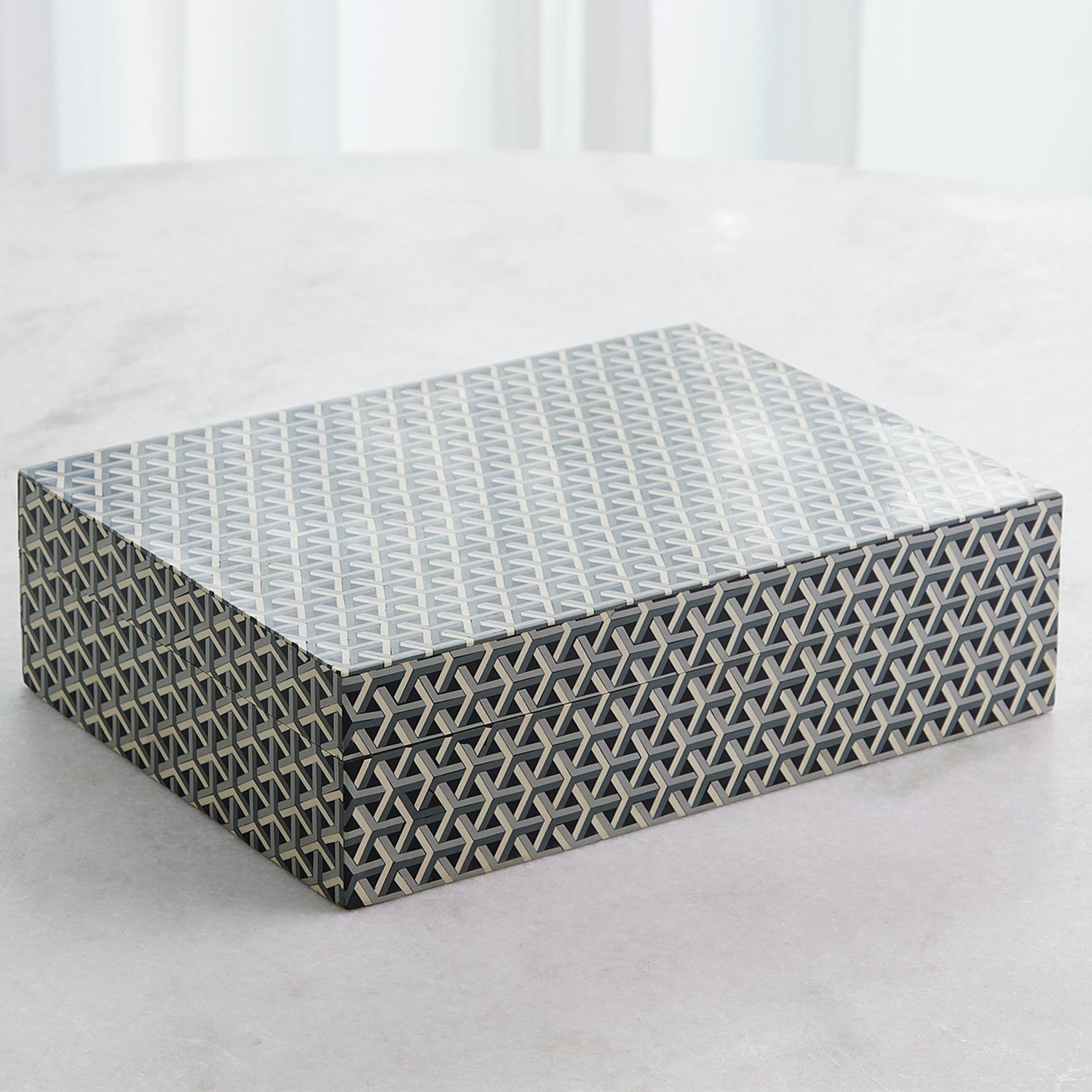 Global Views Interwoven Box