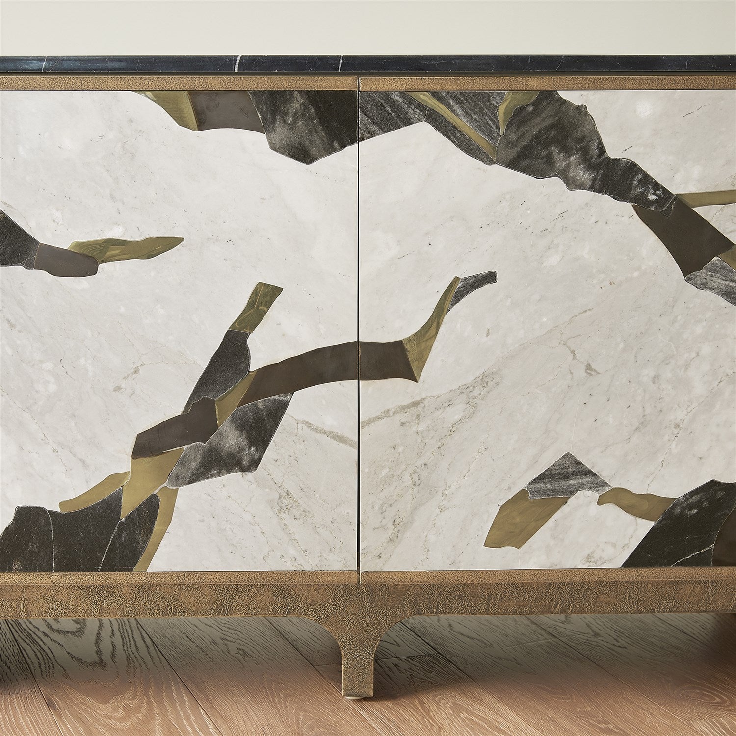 Global Views Inlay Chest