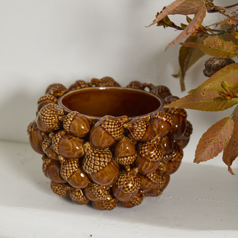 Acorn Pot