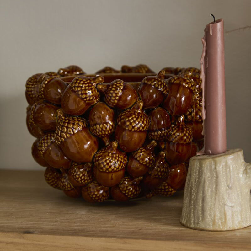 Acorn Pot