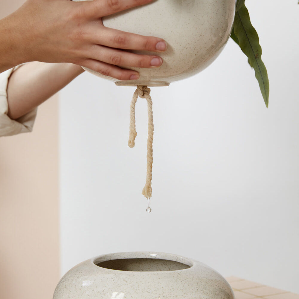 Tartu Pot with Saucer