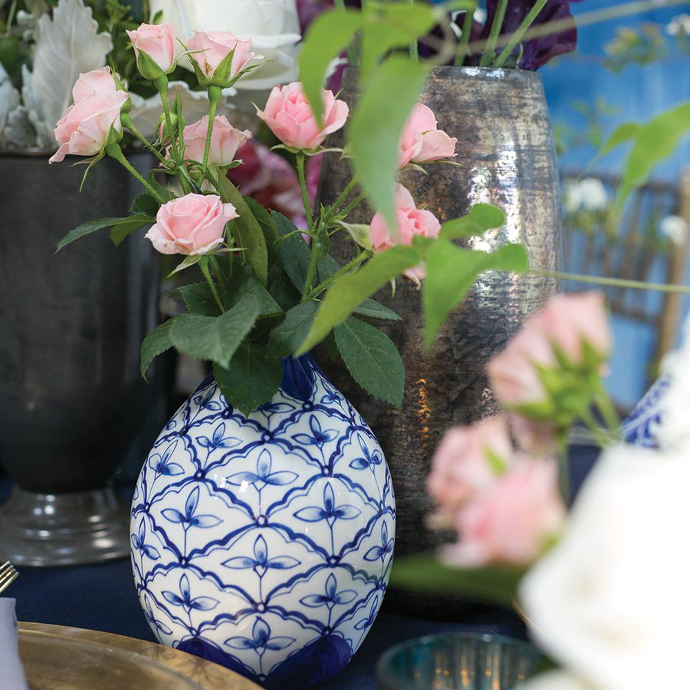 Eleanor Blue Budvase