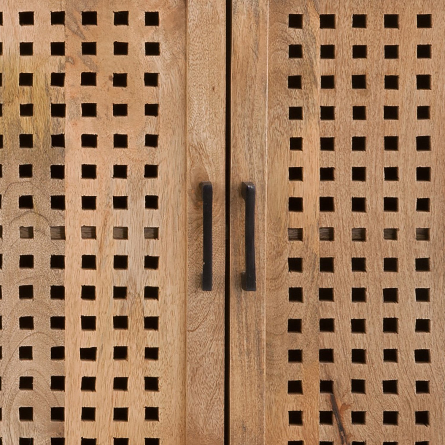 Bassett Mirror Pentak Server