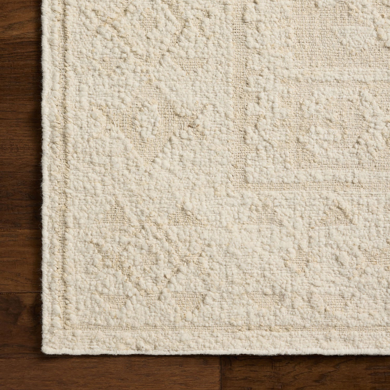 Loloi II Alara Ivory/Natural Hand Woven Rug