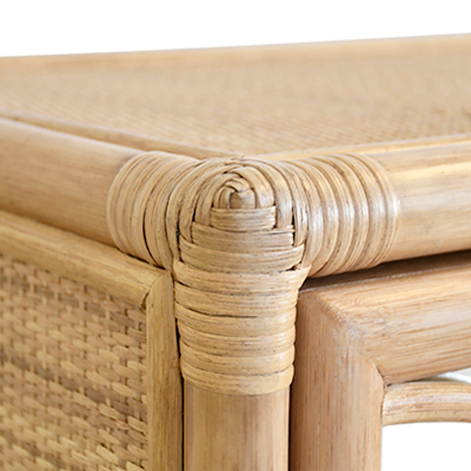 Worlds Away Aria Buffet