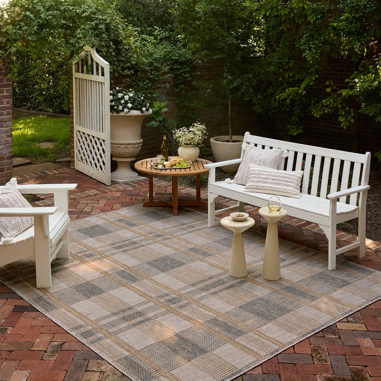 Loloi Birch Bone/Gold Indoor/Outdoor Rug