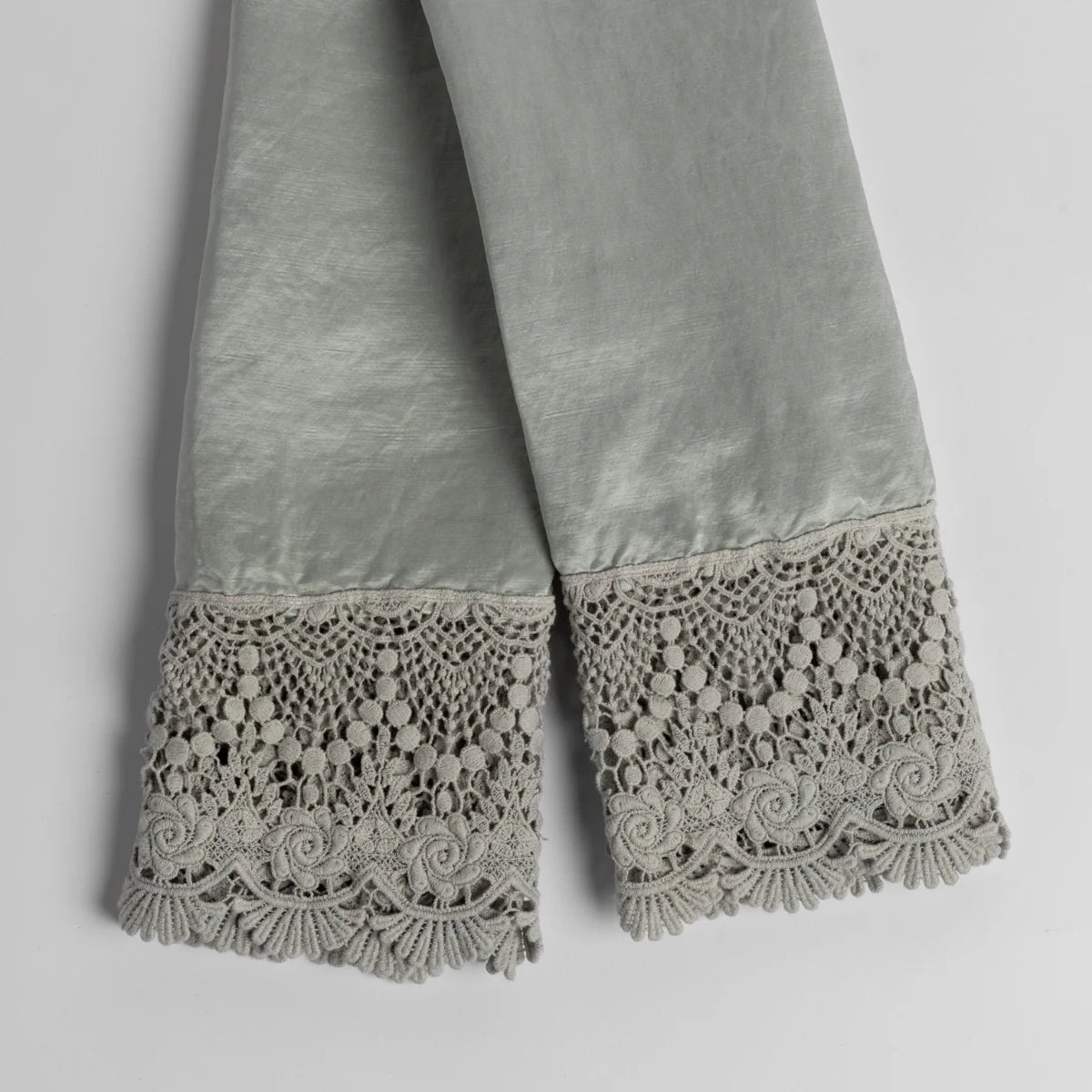 Bella Notte Paloma Mattine Pillowcase