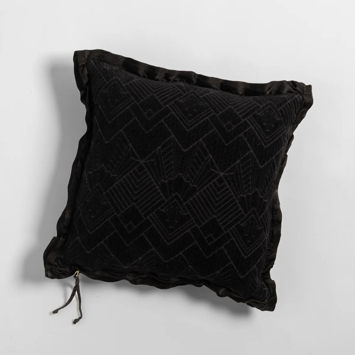 Bella Notte Trettino Throw Pillow