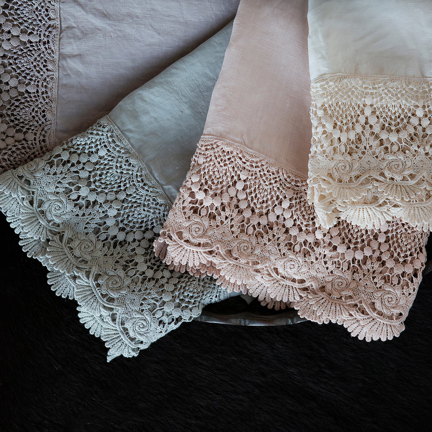 Bella Notte Mattine Guest Towel