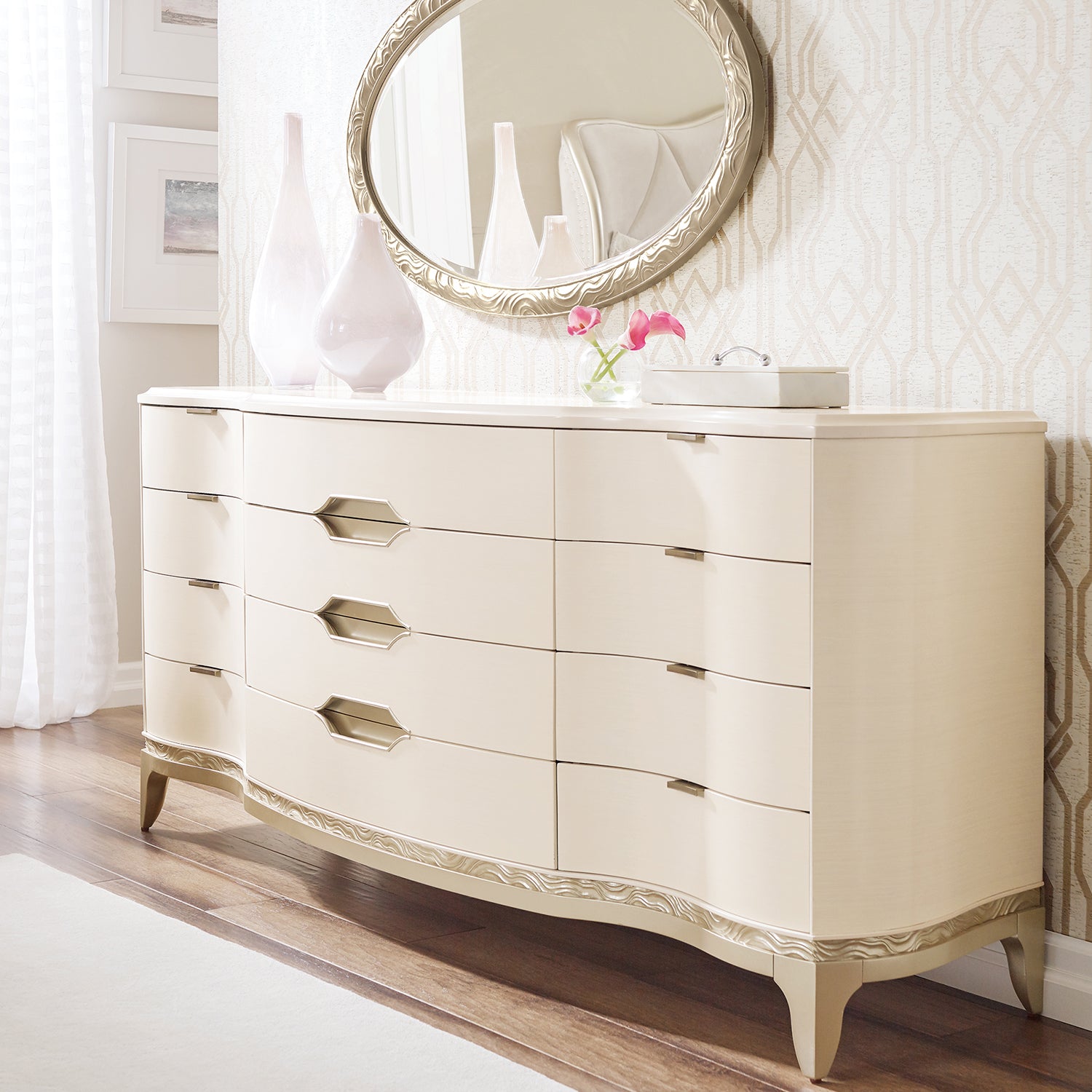 Caracole Adela Dresser