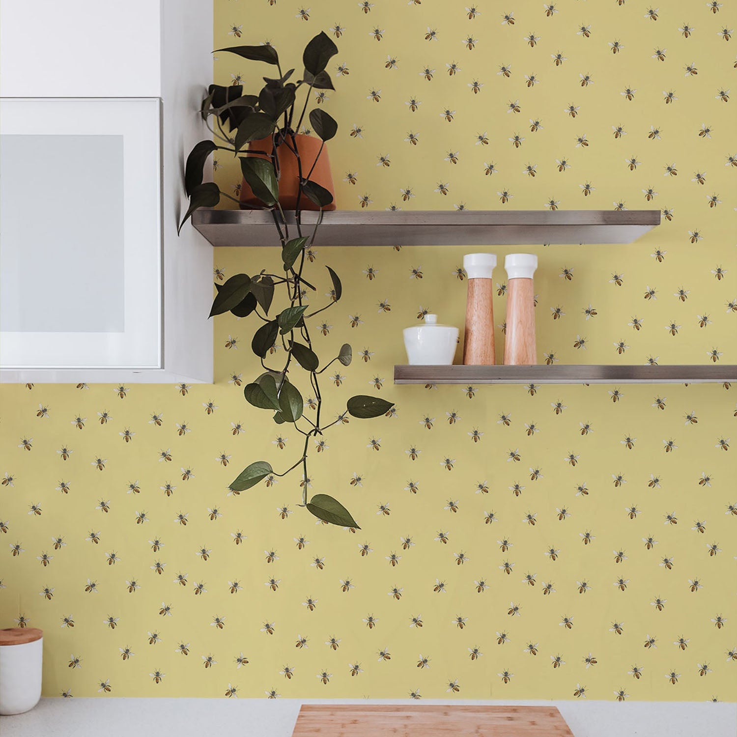 Mitchell Black Bee Wallpaper