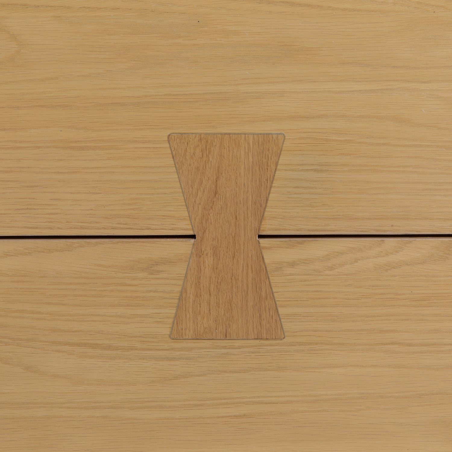 Co. House Designs Kaja Oak Light Natural Dining Table