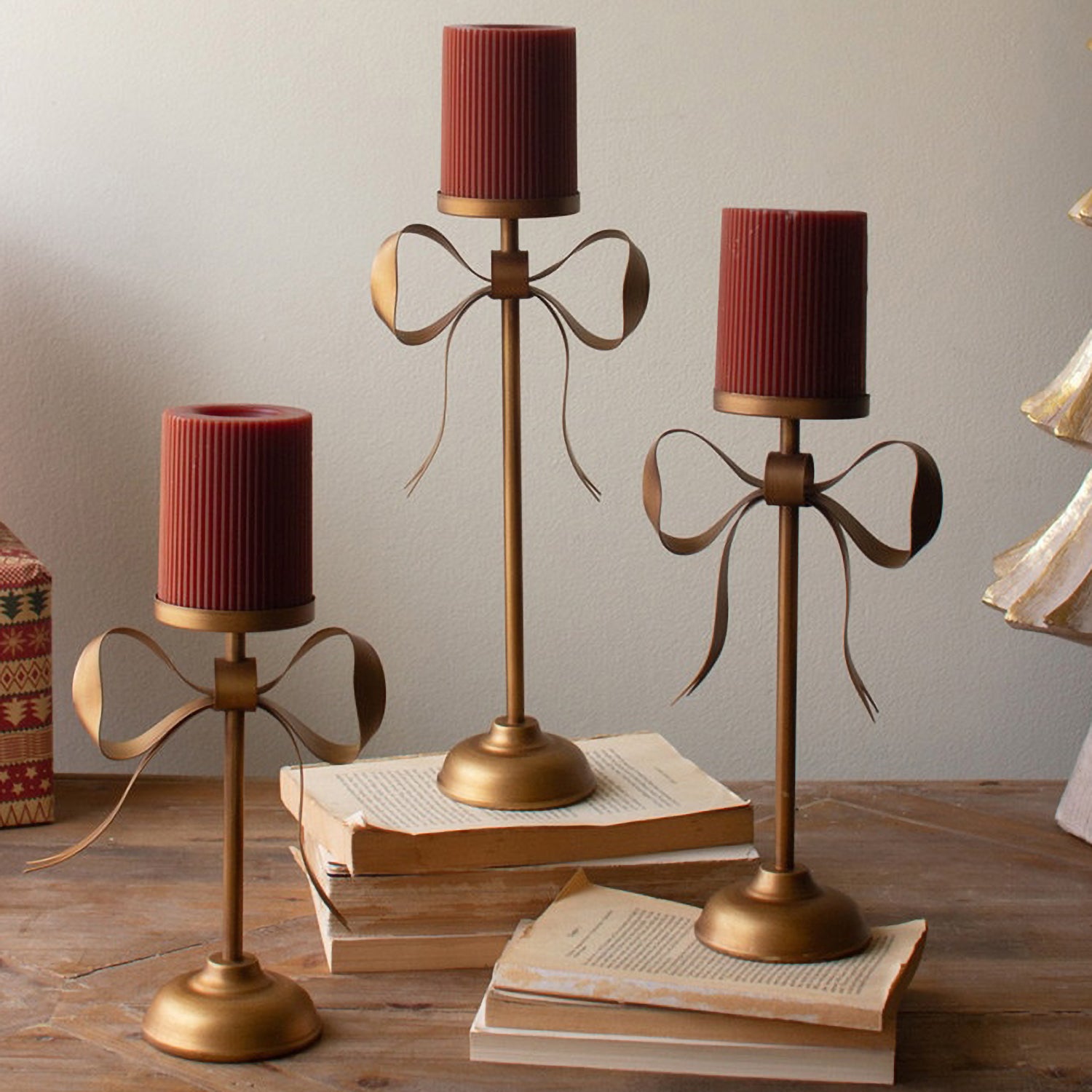 Bow Pillar Candle Stand Set of 3