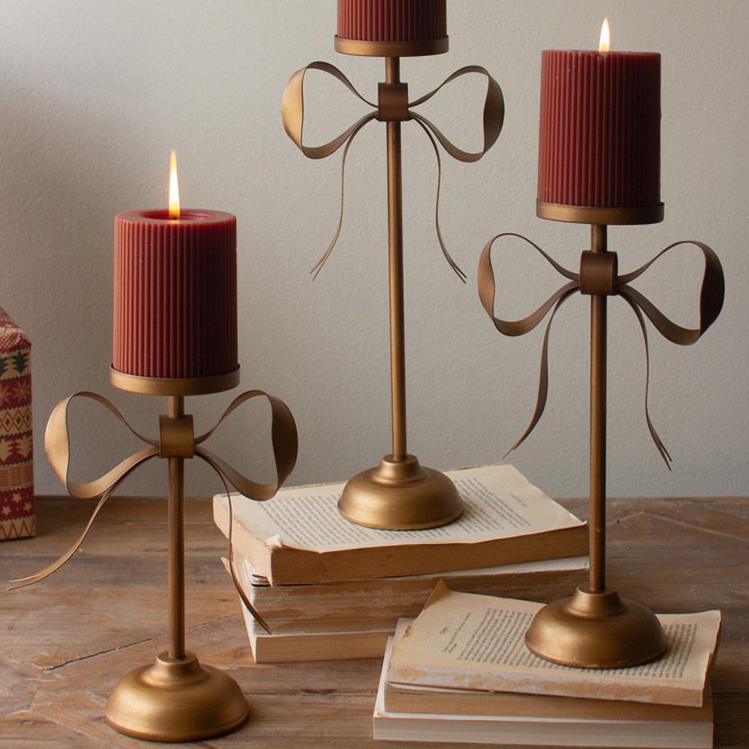 Bow Pillar Candle Stand Set of 3