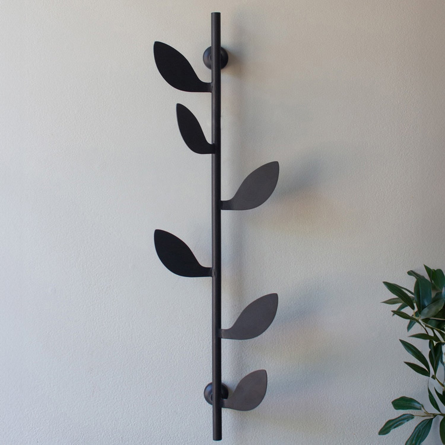 Iron Wall Coat Rack with Leaves