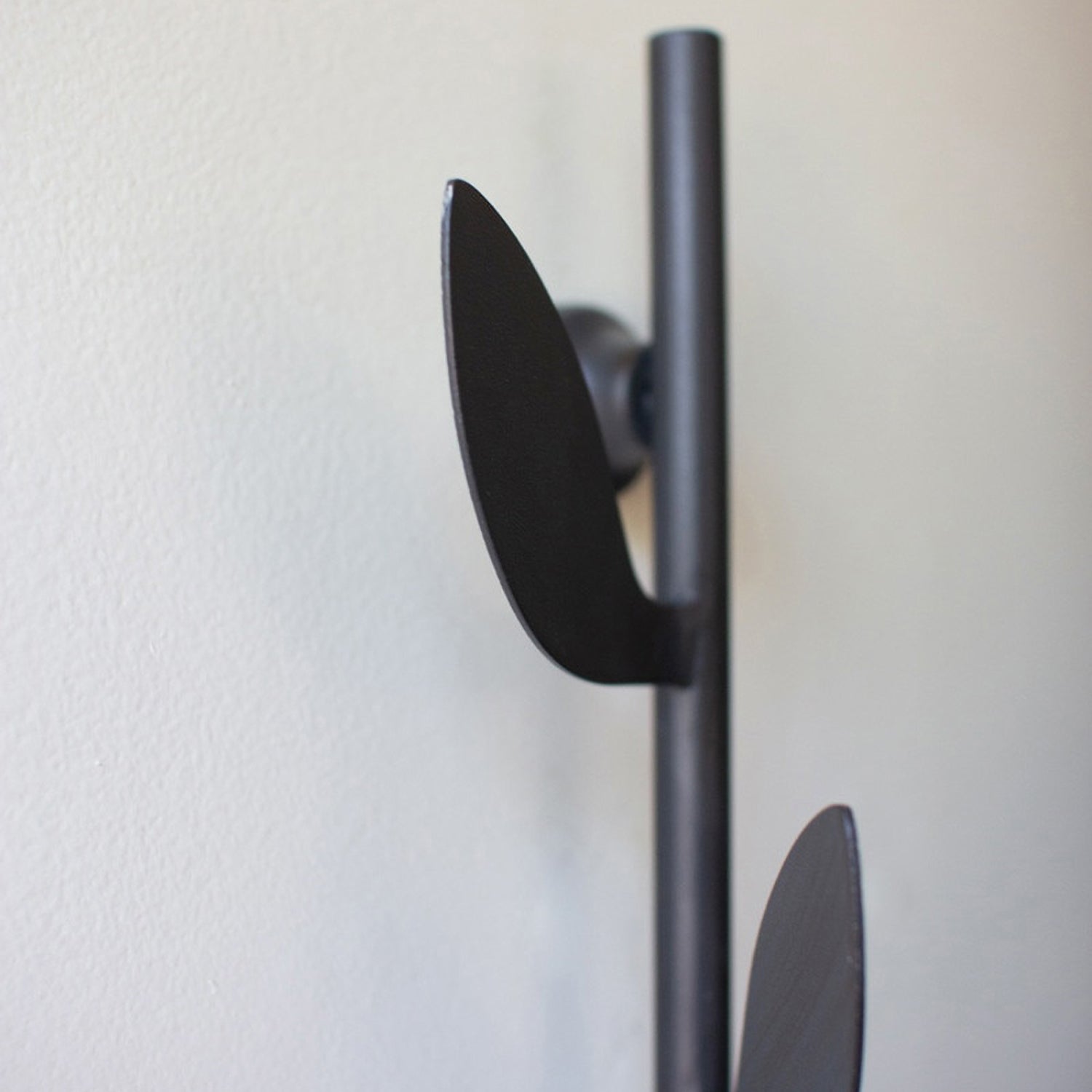 Iron Wall Coat Rack with Leaves