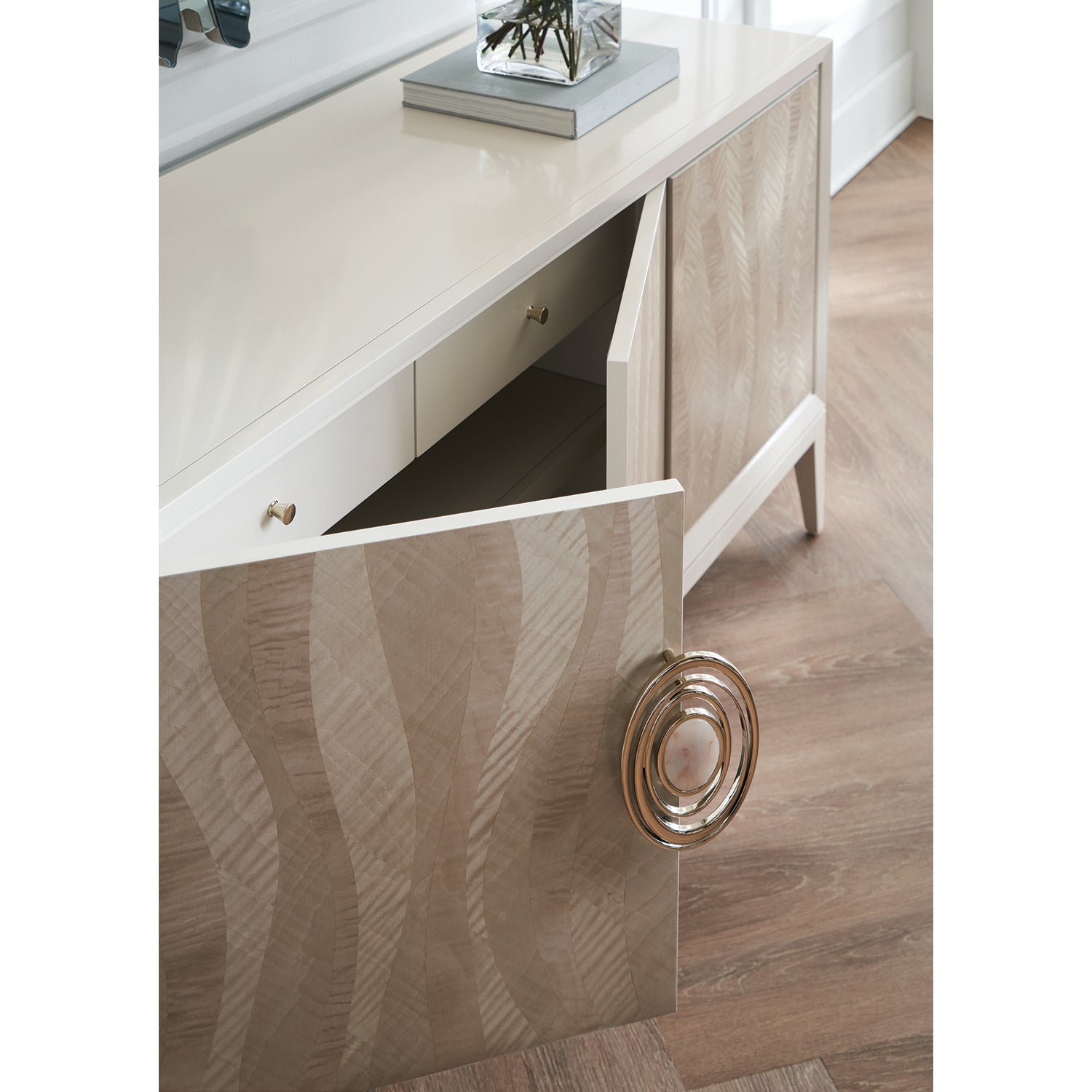 Caracole Now Streaming Media Console