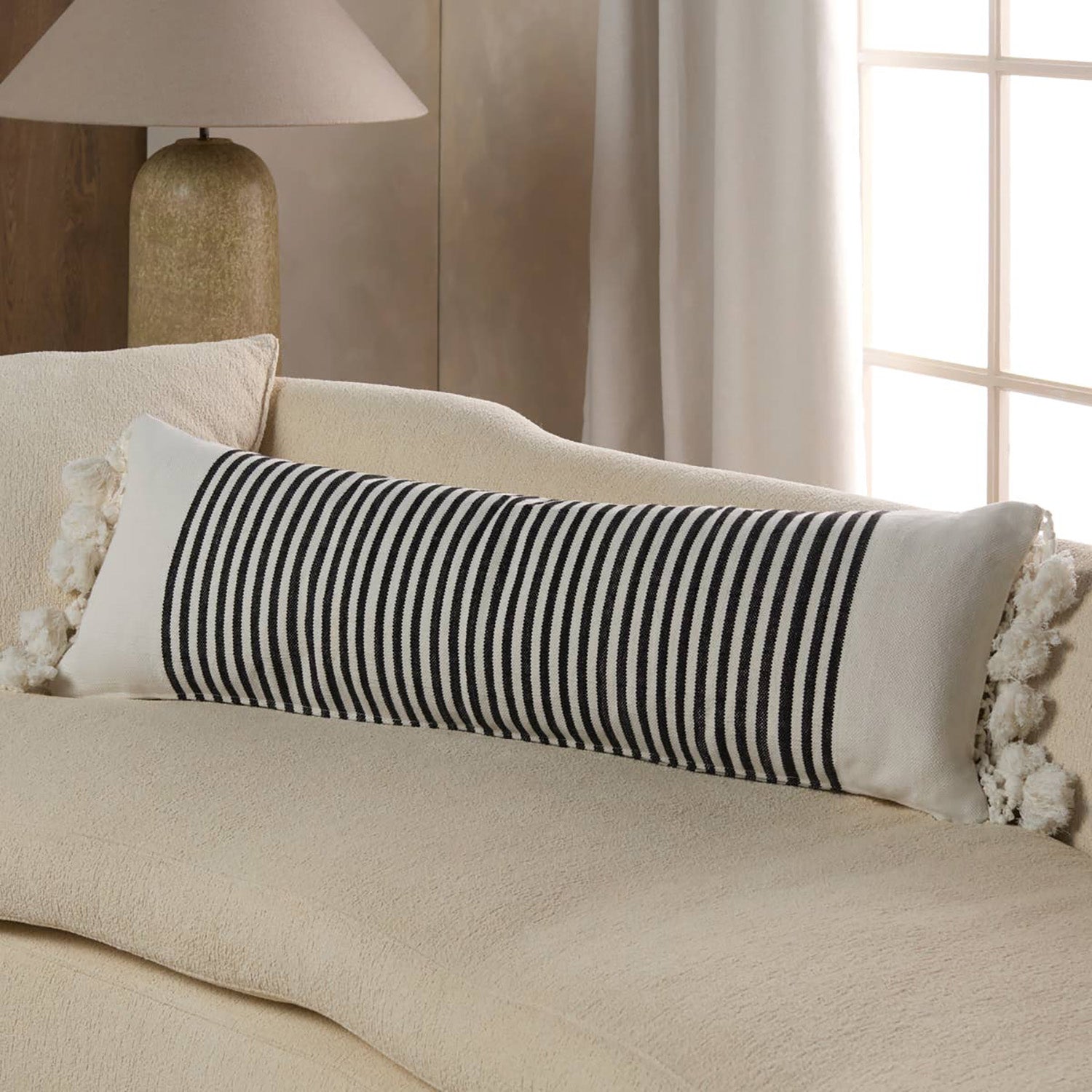 Jaipur Living Cleo Morgen Throw Pillow