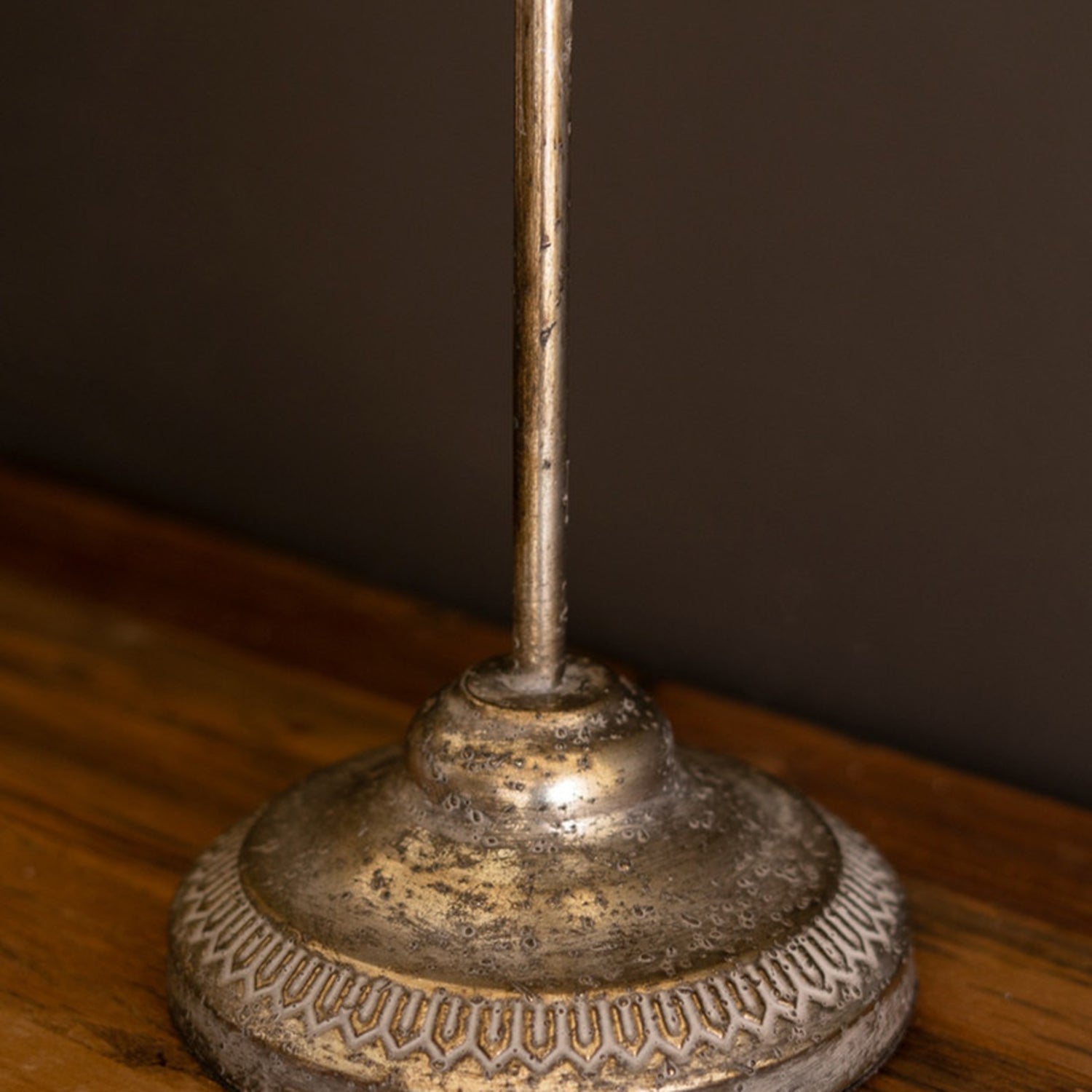 Flower Rustic Metal Table Lamp