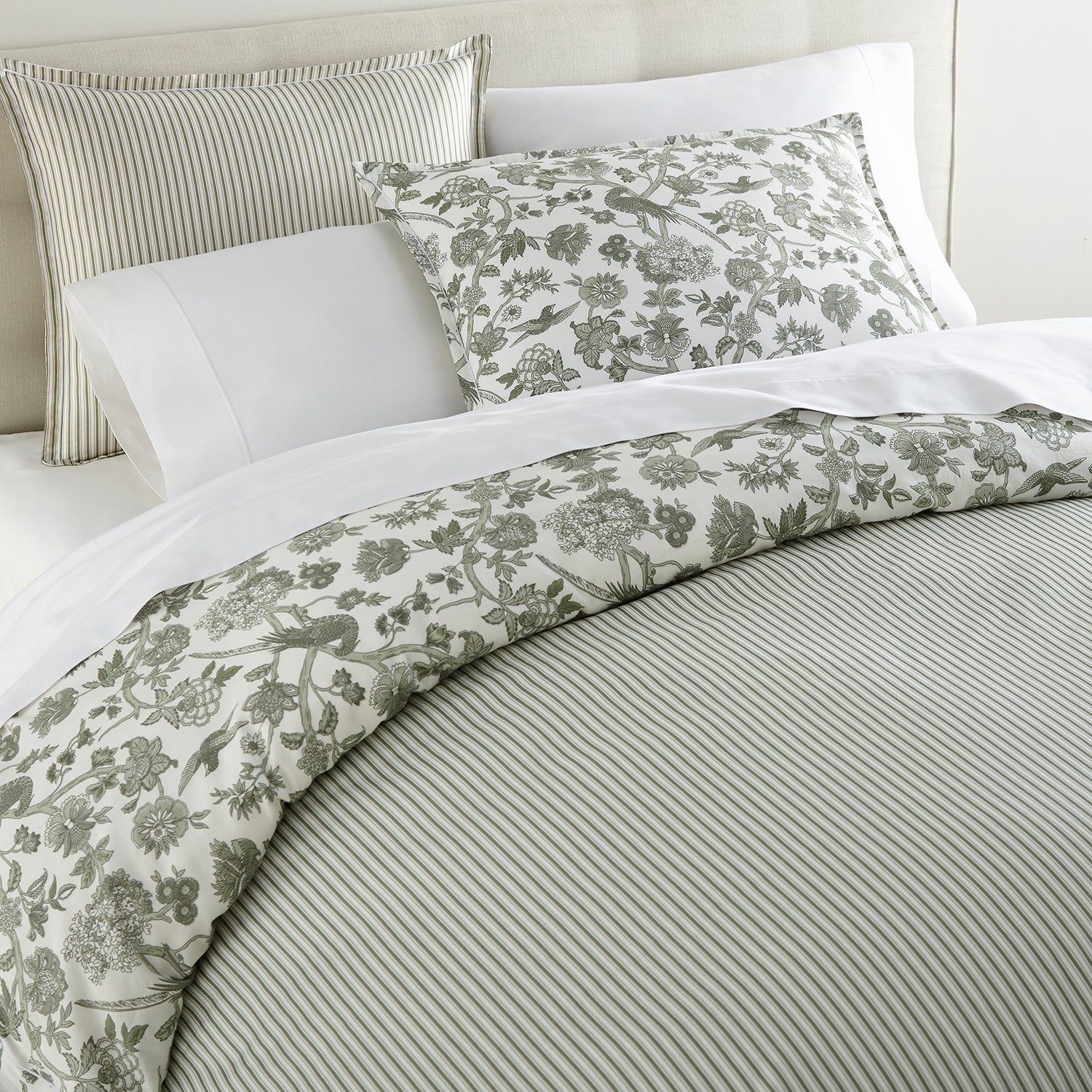 Peacock Alley x Caitlin Wilson Highgrove Moss Classic Printed Duvet Set