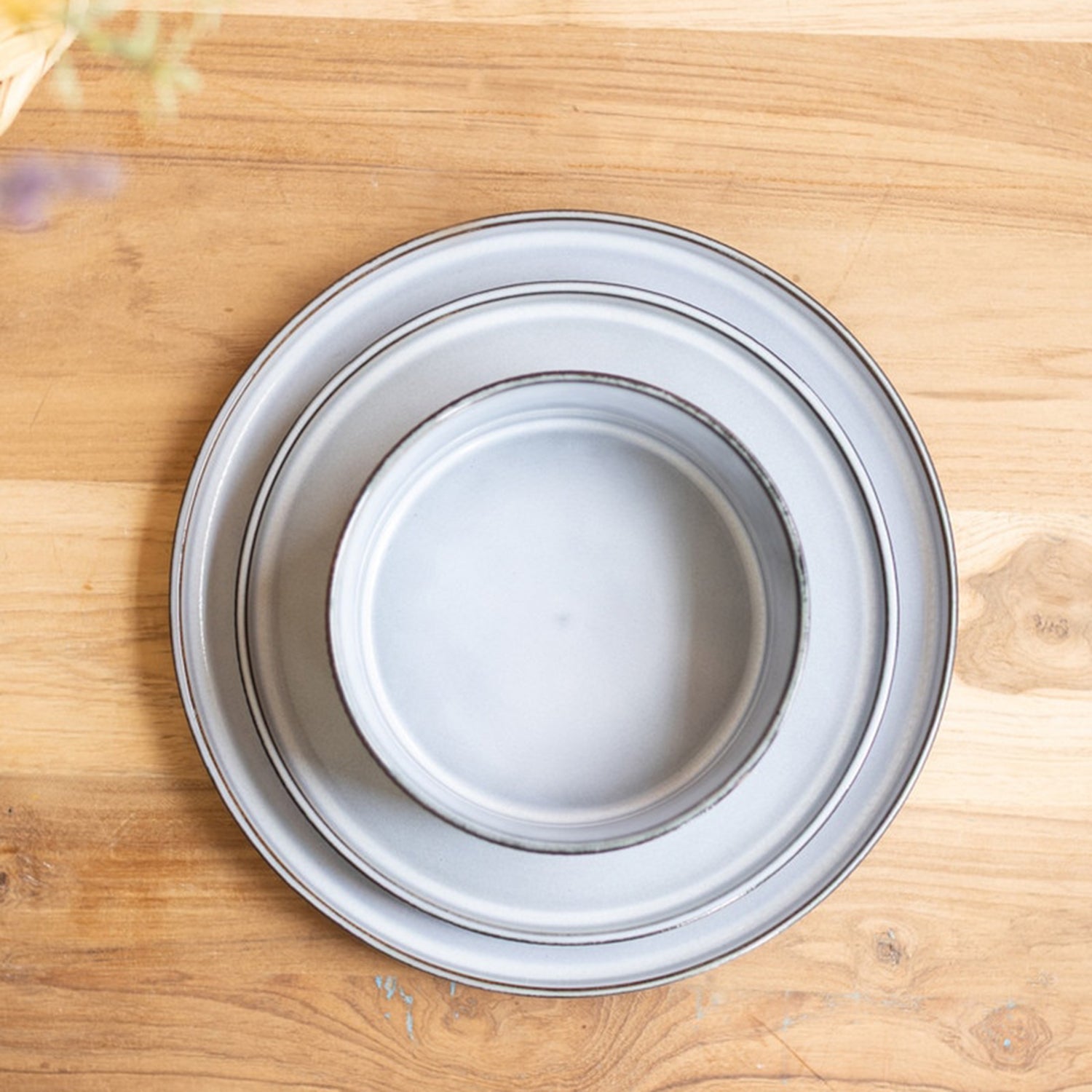 Ceramic Dinner Salad and Bowl with Ridge Set of 3