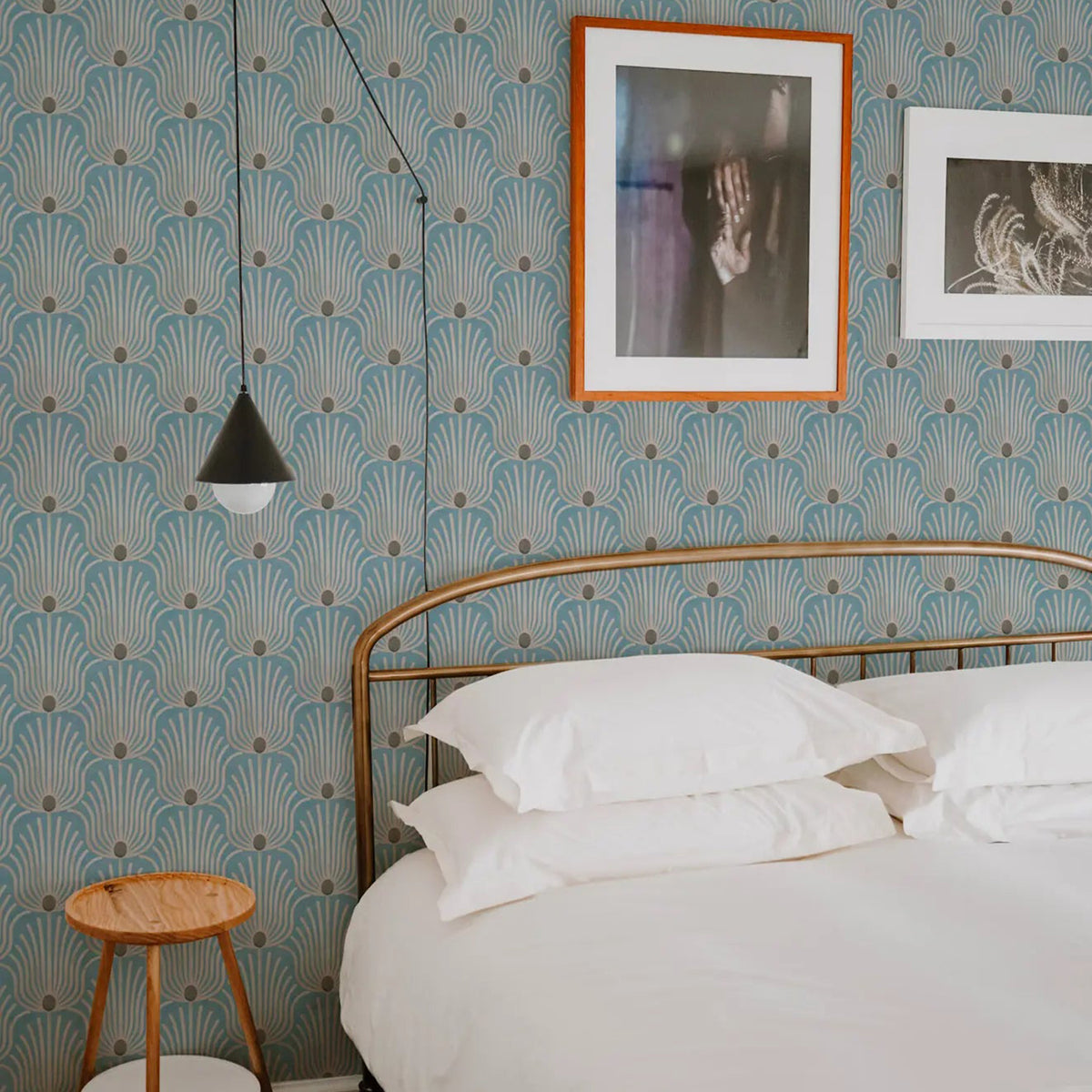 Mitchell Black Carlyle Feather Wallpaper
